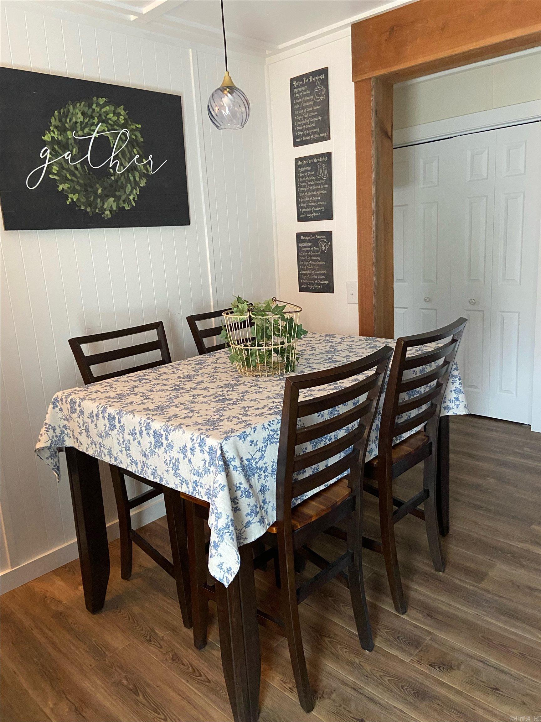 517 & 517 B E Webb  Mountain View, AR