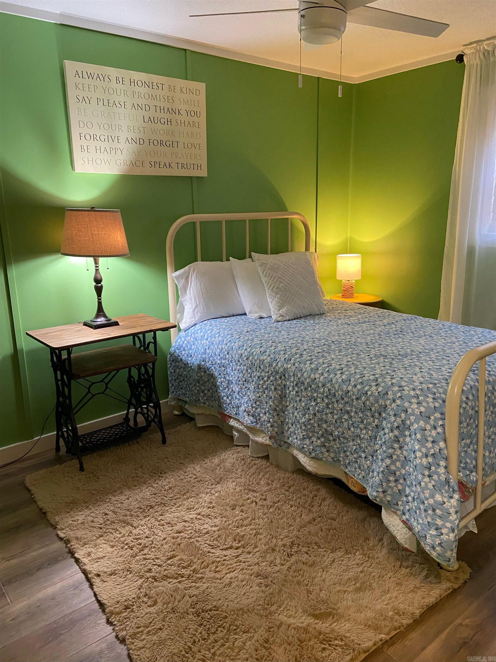 517 & 517 B E Webb  Mountain View, AR