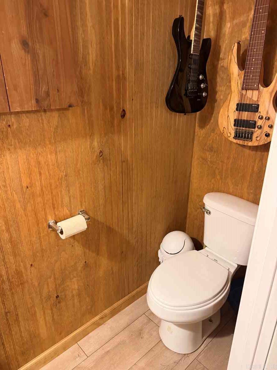 517 & 517 B E Webb  Mountain View, AR