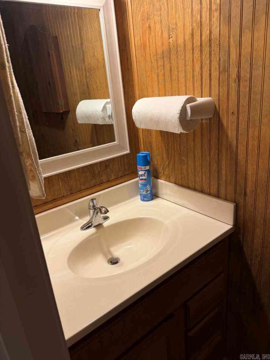 517 & 517 B E Webb  Mountain View, AR