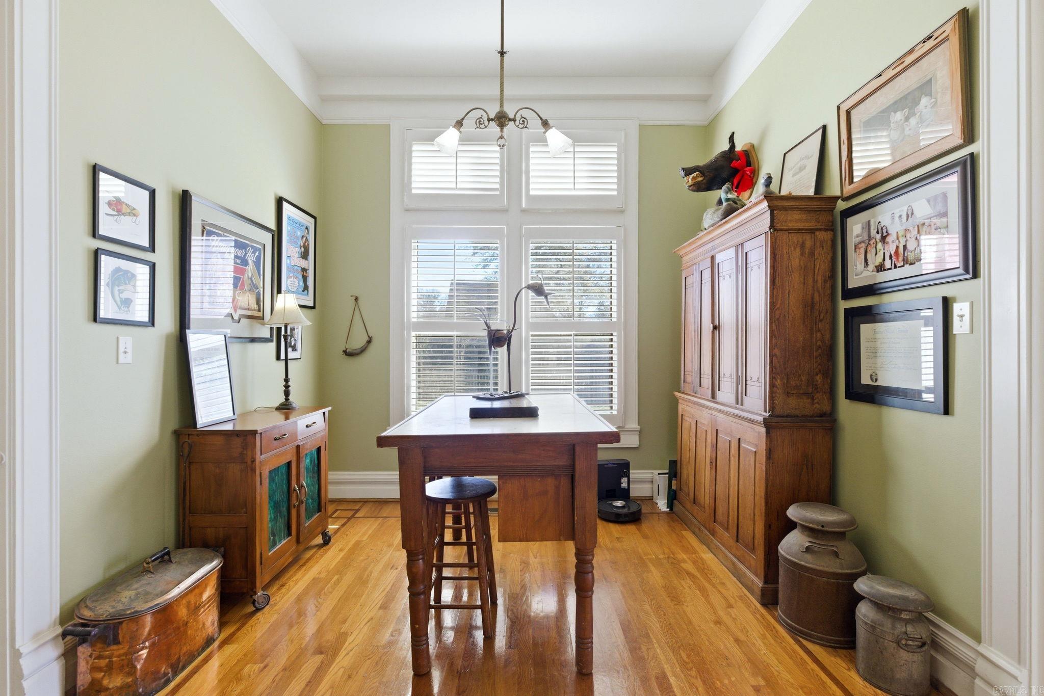 1910 S Arch  Little Rock, AR