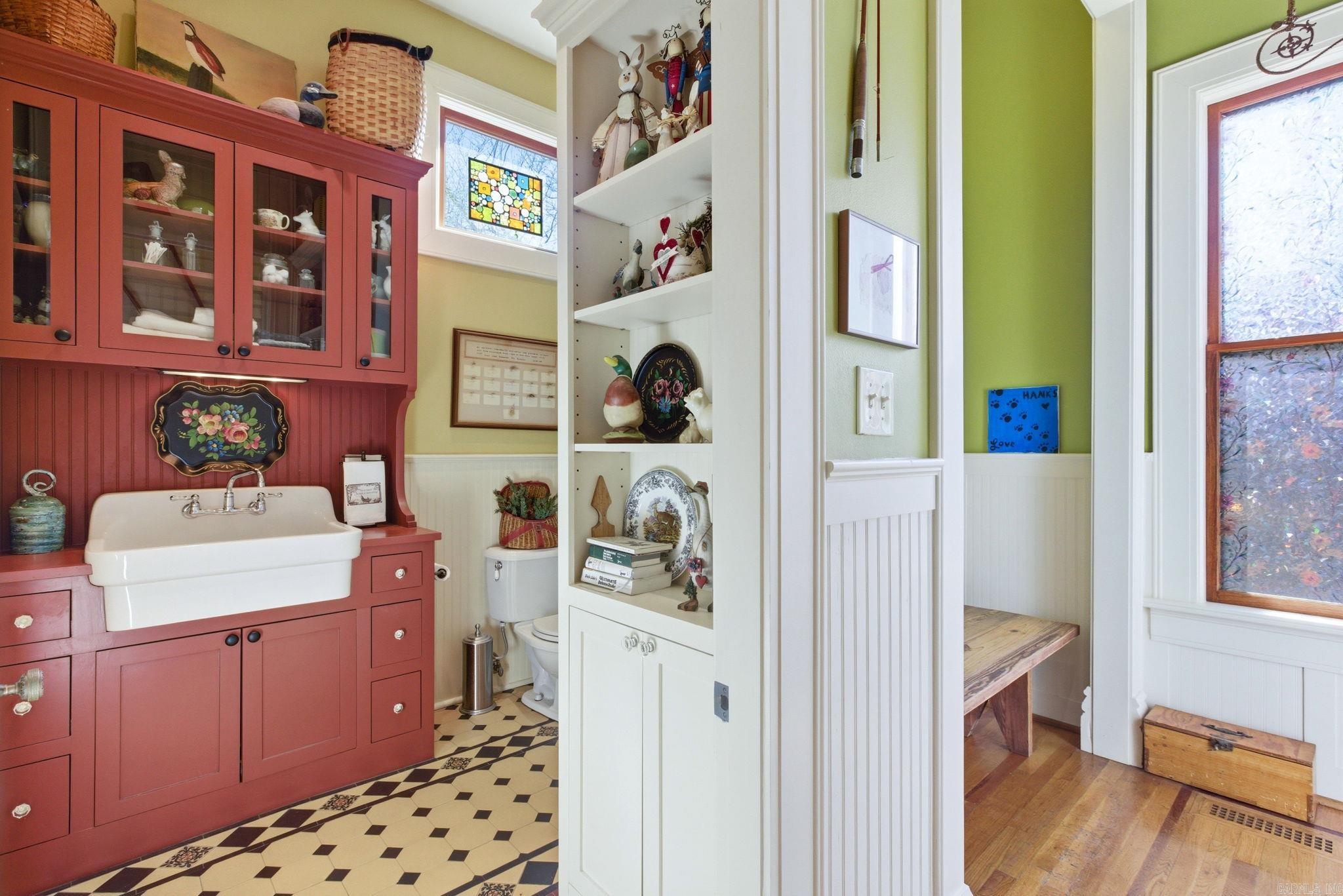 1910 S Arch  Little Rock, AR