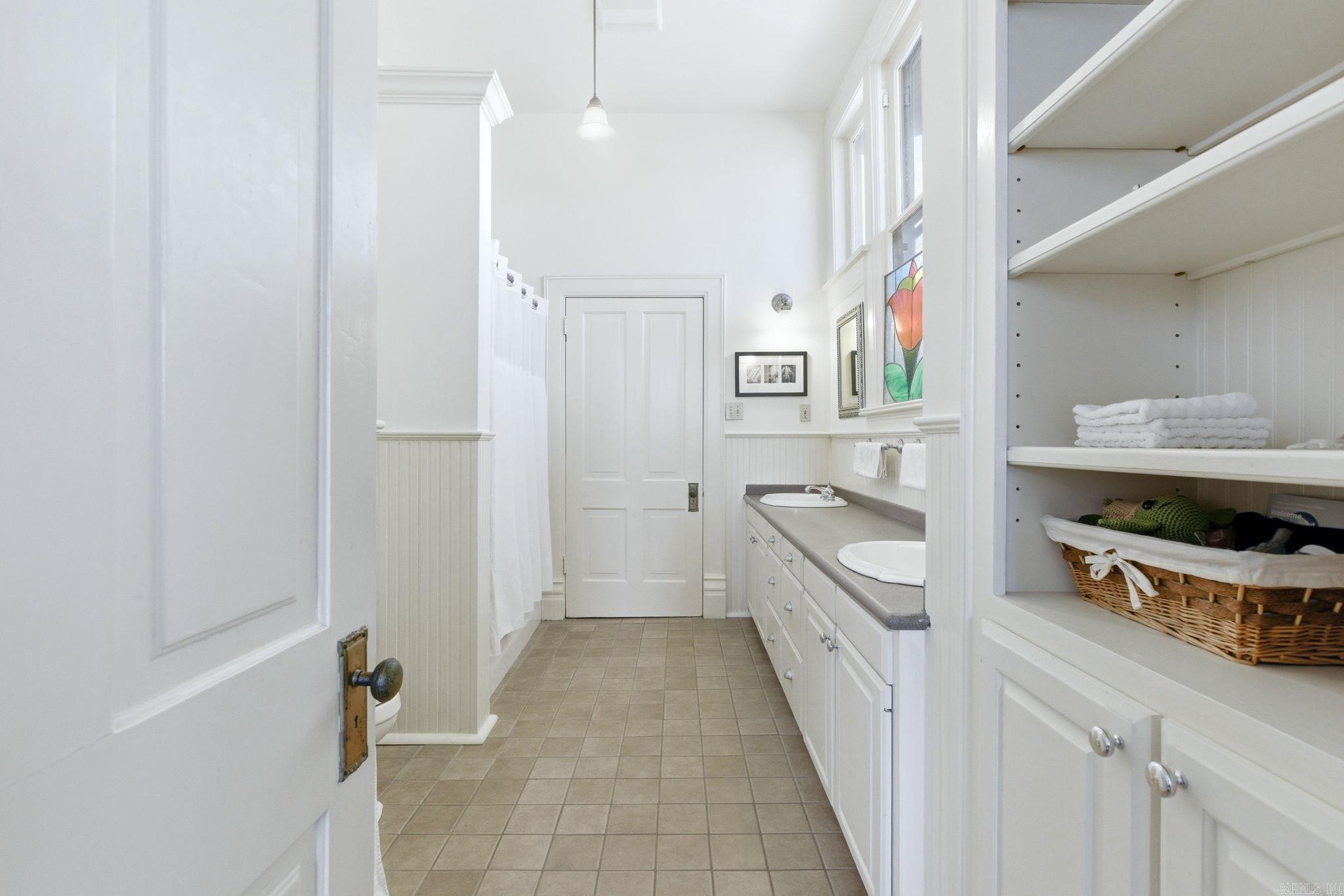 1910 S Arch  Little Rock, AR