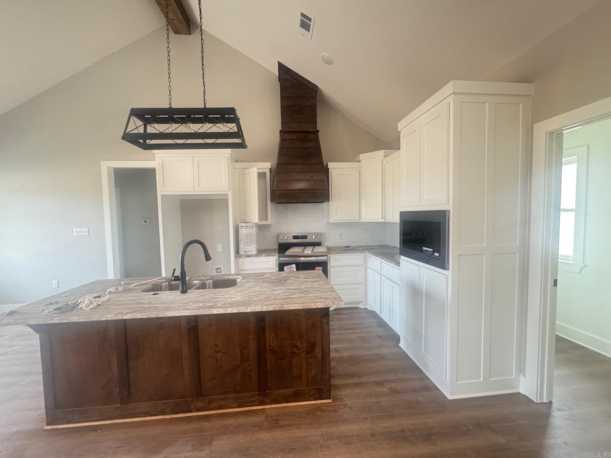 196 Irene  Greenbrier, AR