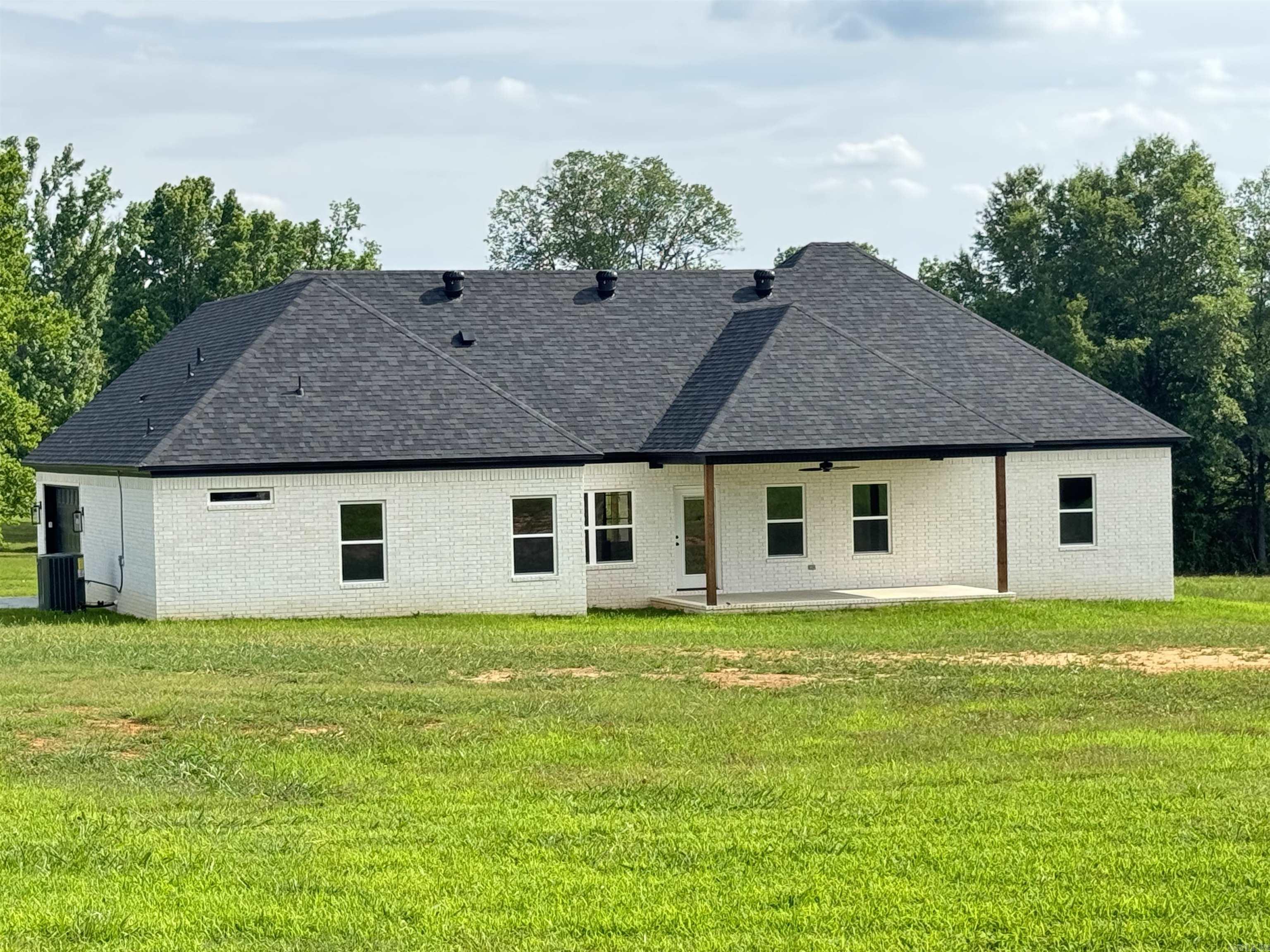 196 Irene  Greenbrier, AR
