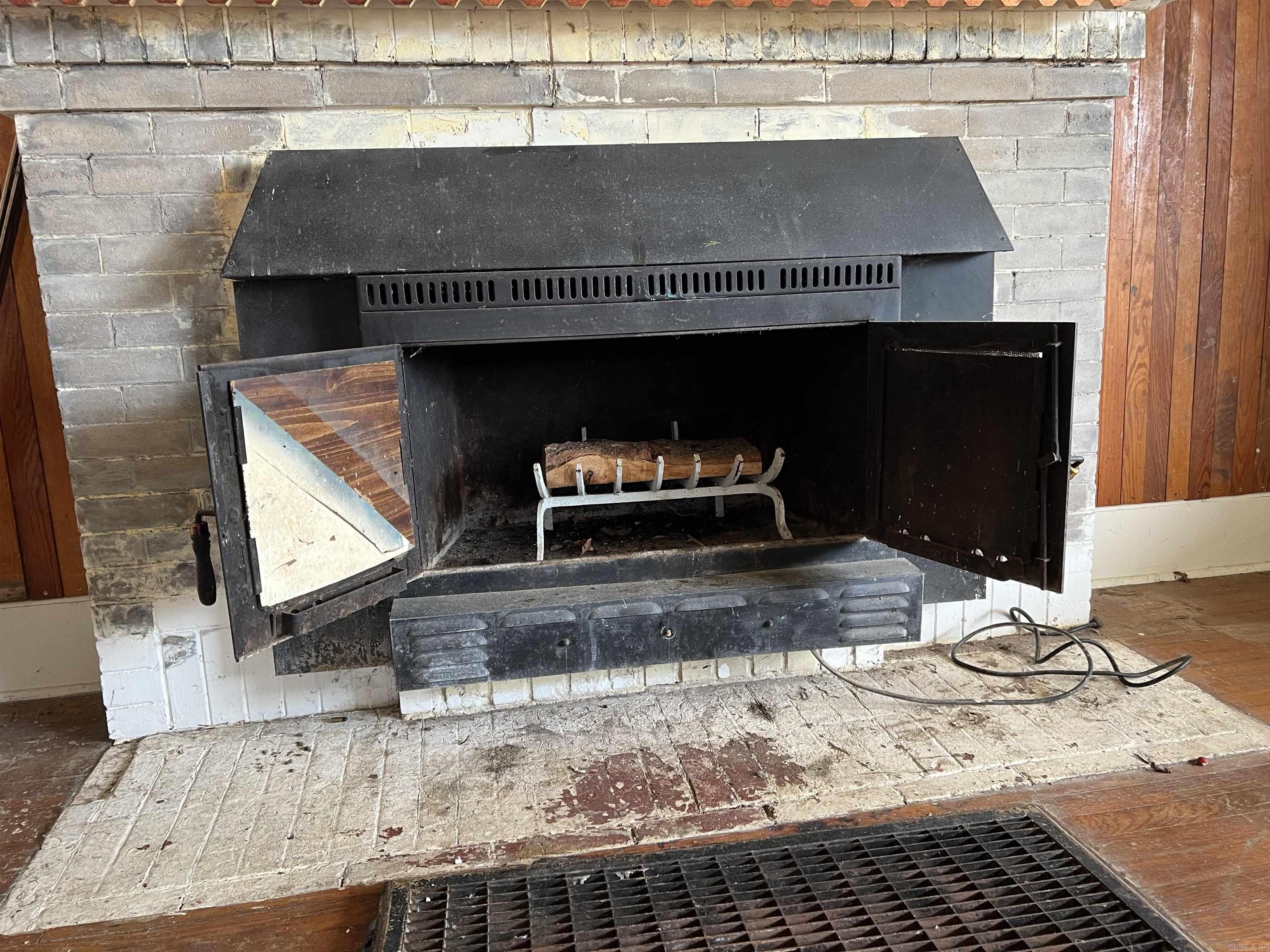 319 Elm  Newport, AR