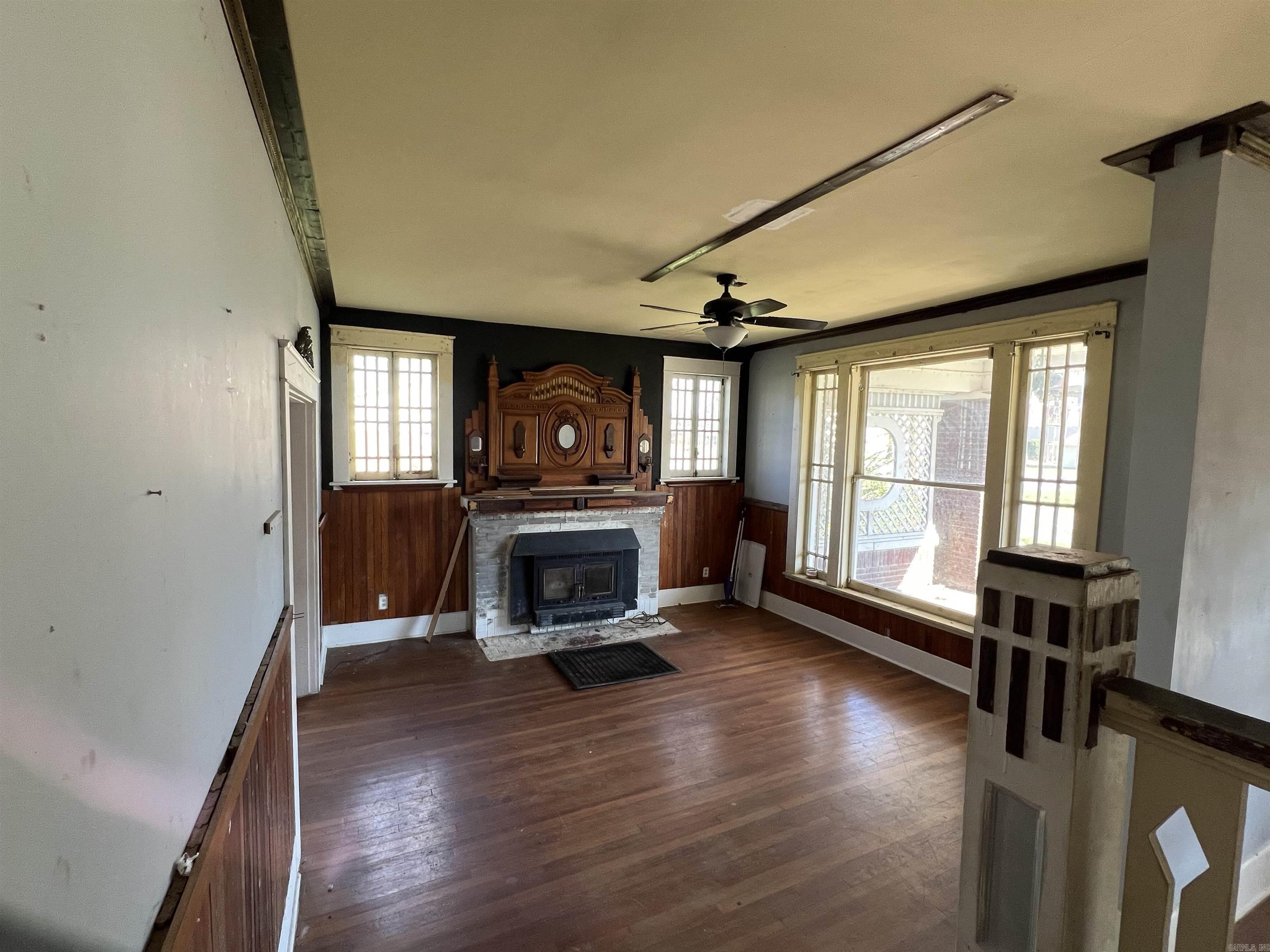 319 Elm  Newport, AR