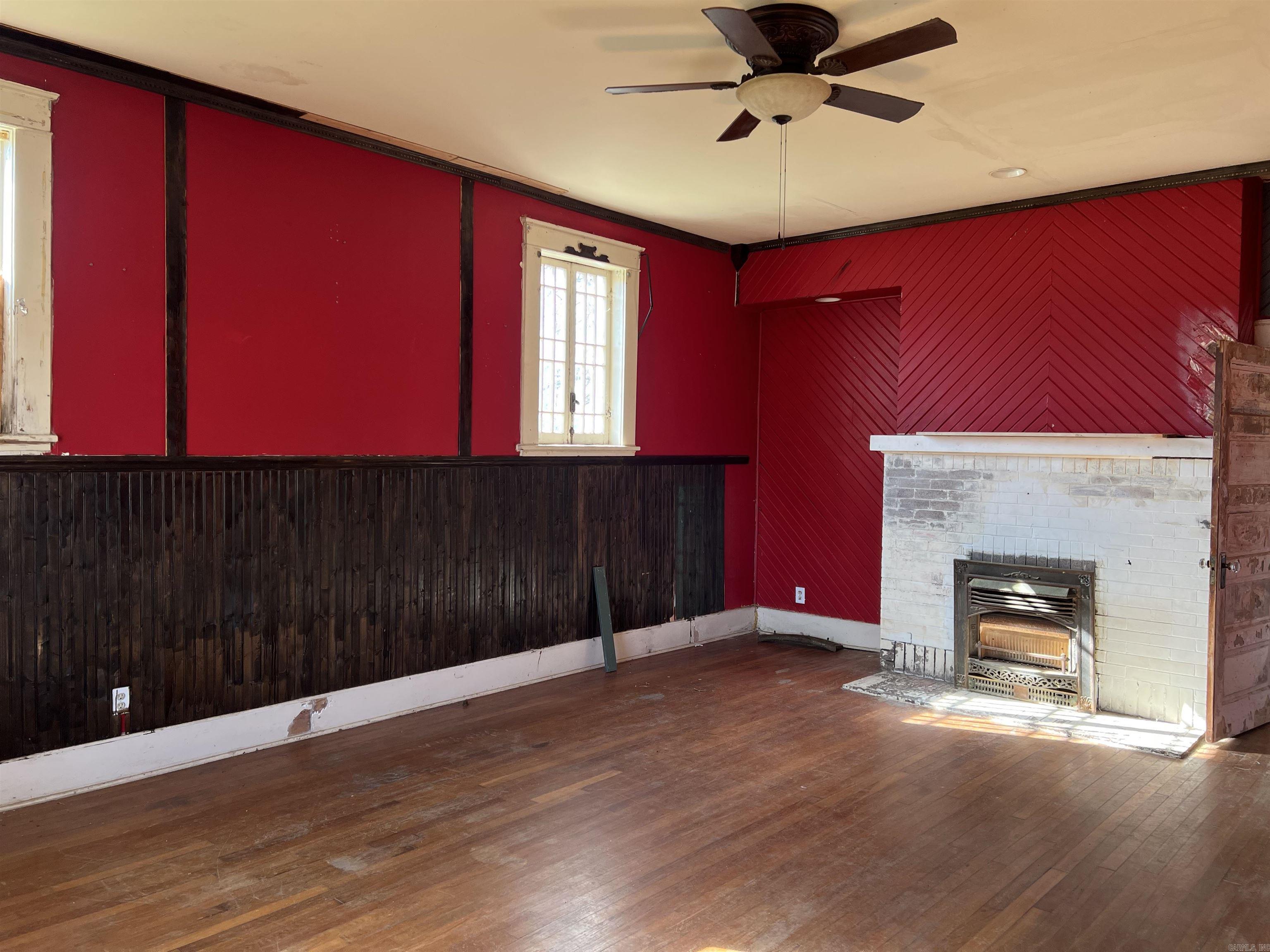 319 Elm  Newport, AR