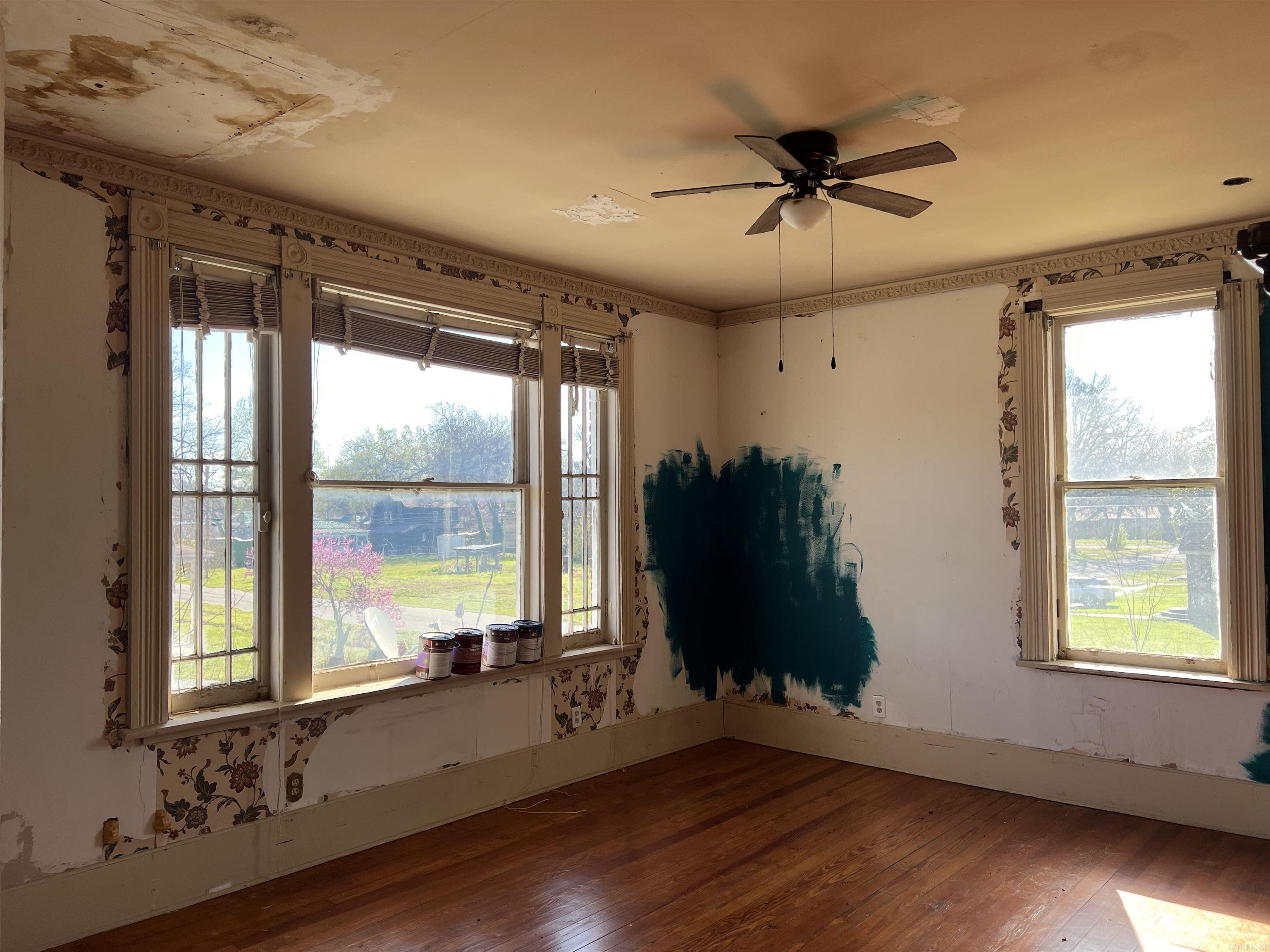 319 Elm  Newport, AR