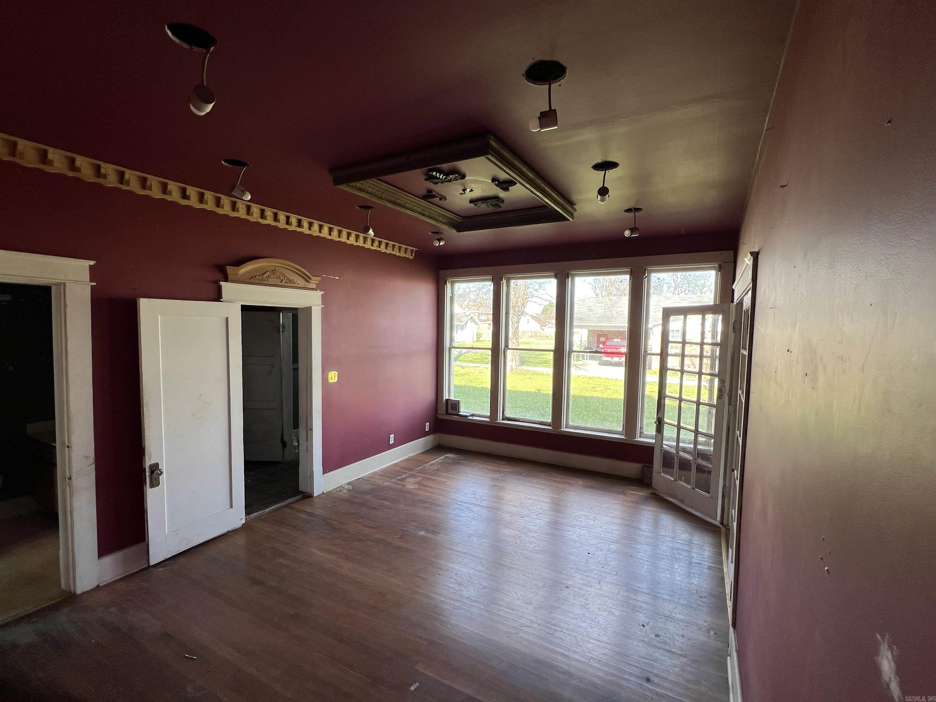 319 Elm  Newport, AR