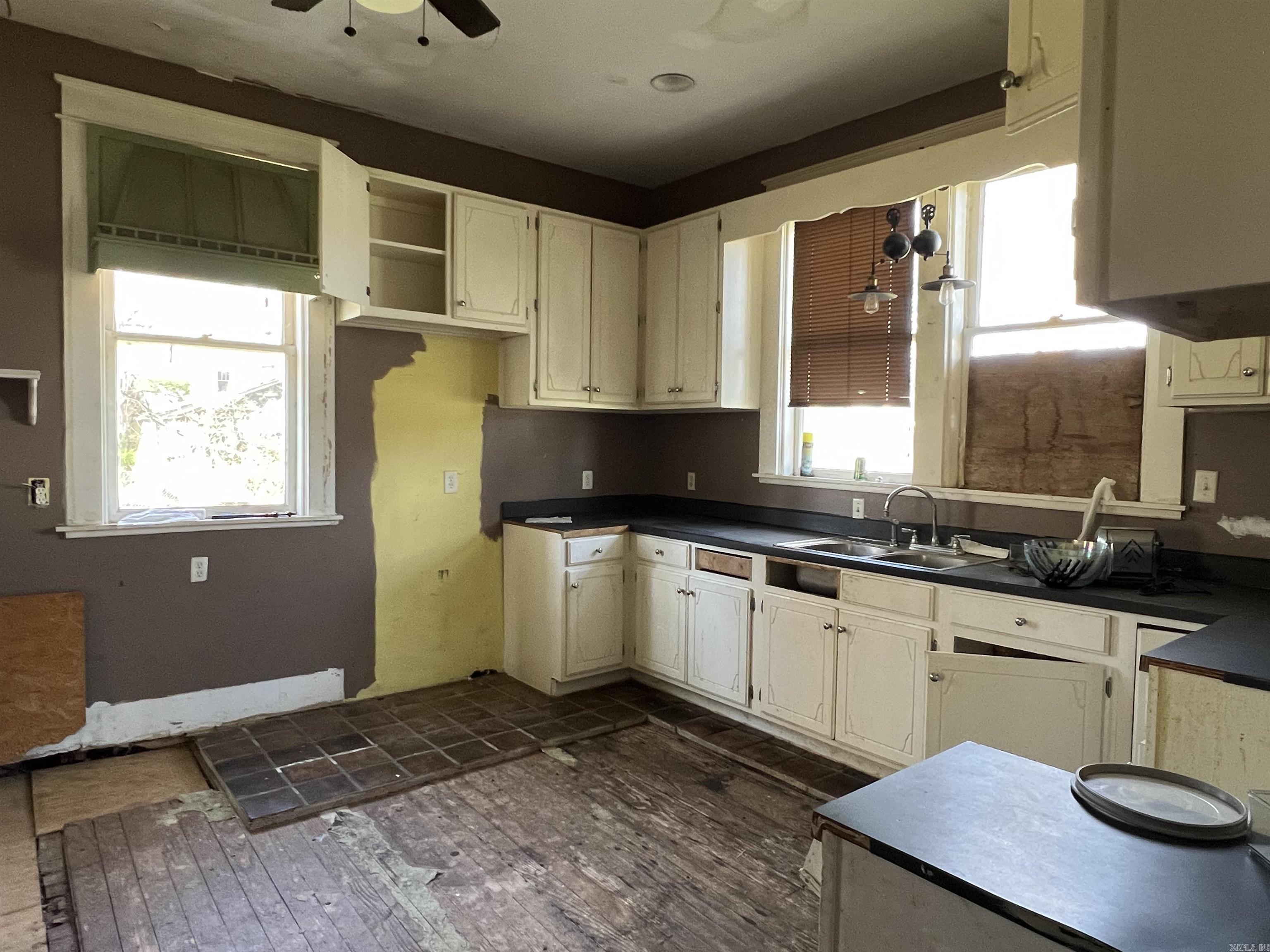 319 Elm  Newport, AR