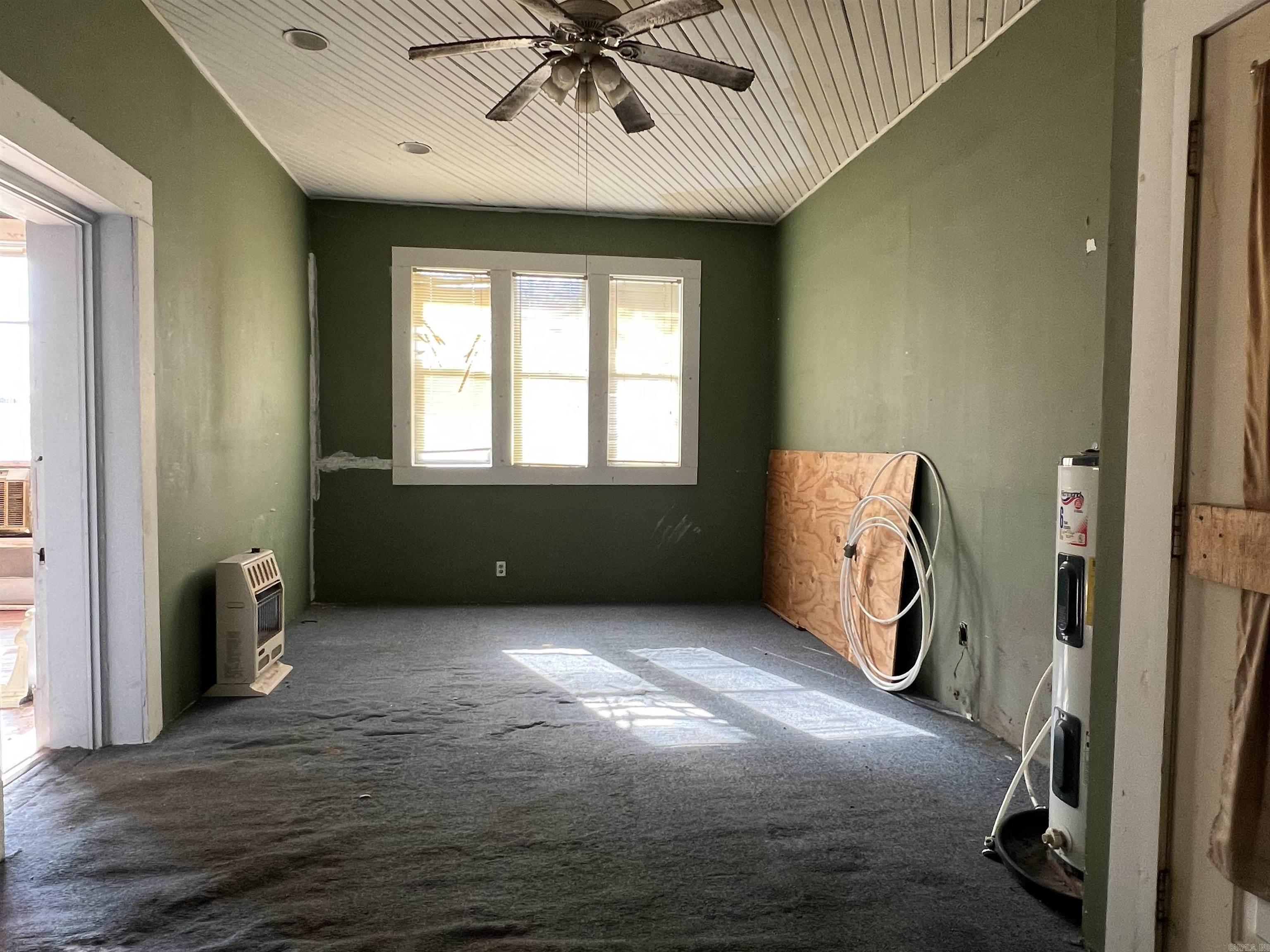 319 Elm  Newport, AR