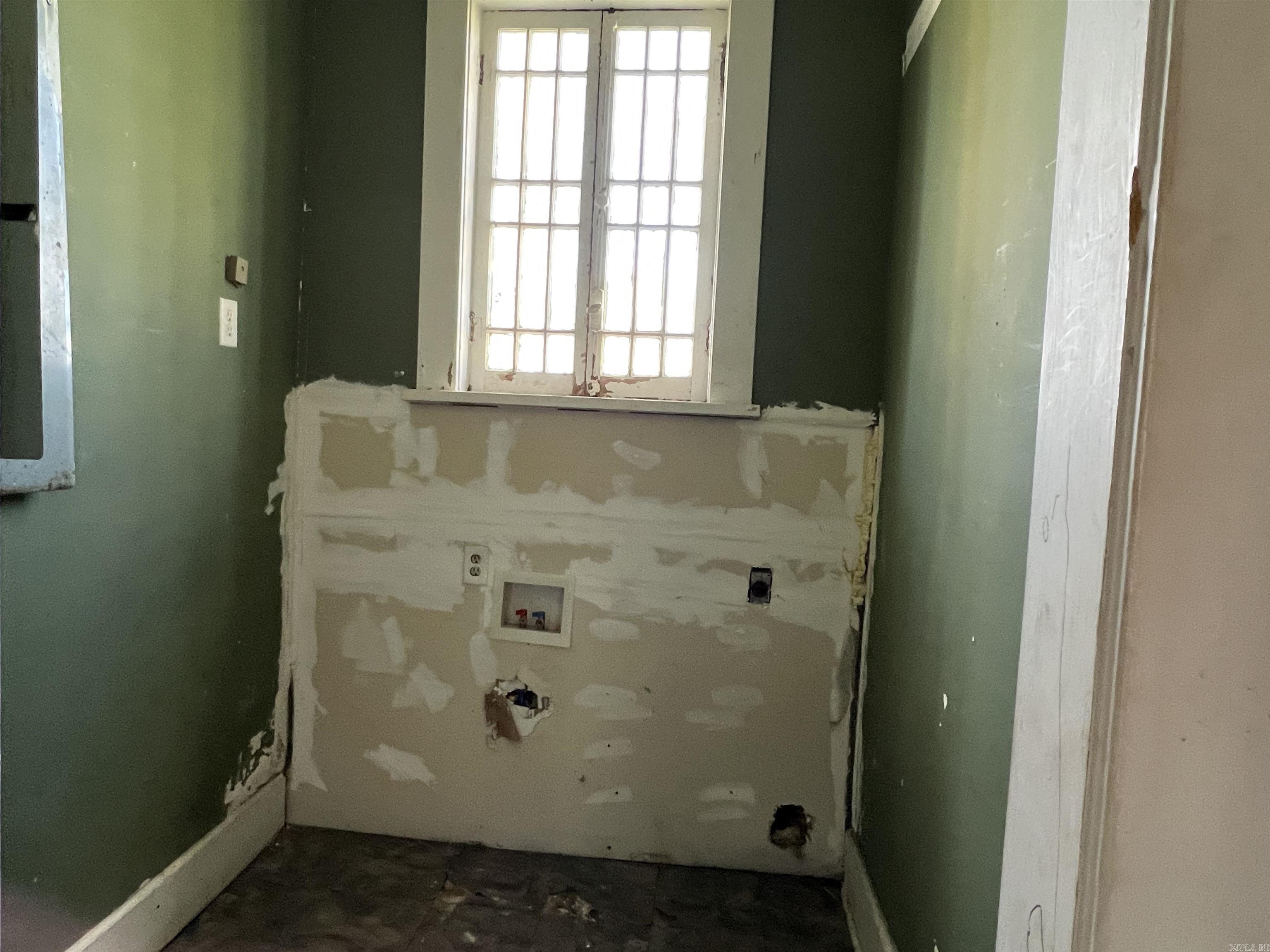 319 Elm  Newport, AR