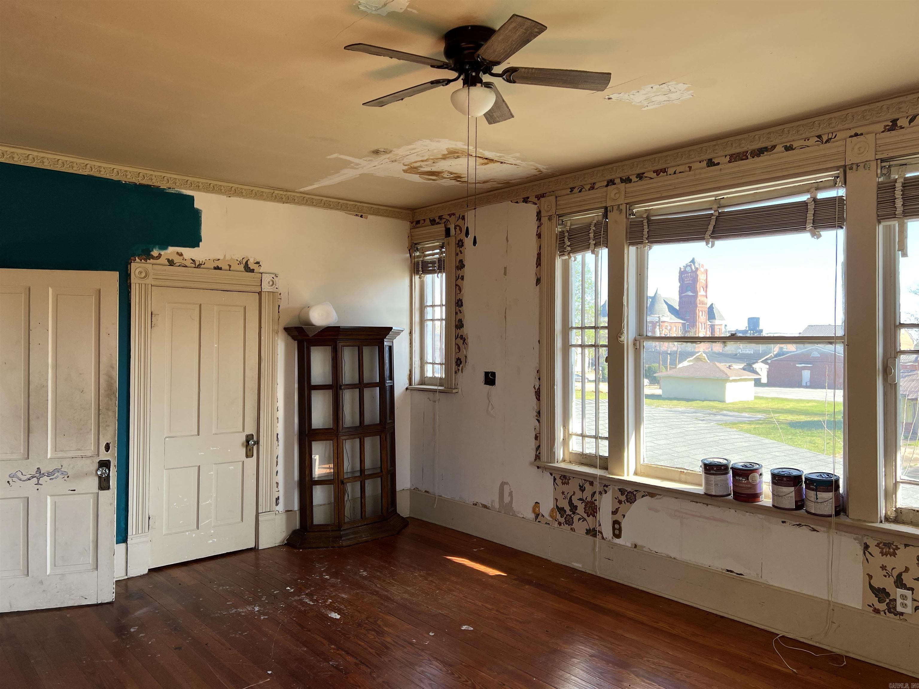 319 Elm  Newport, AR