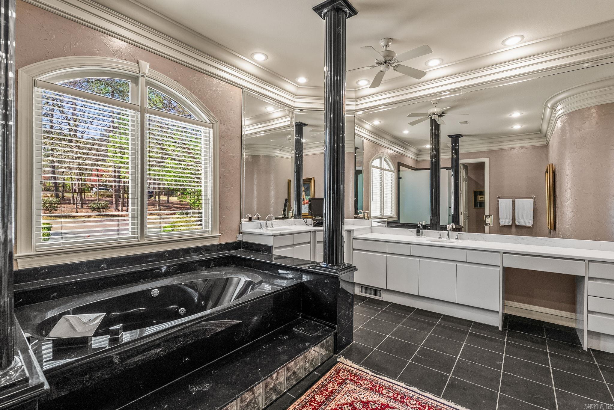 7 Lacelle Court  Little Rock, AR