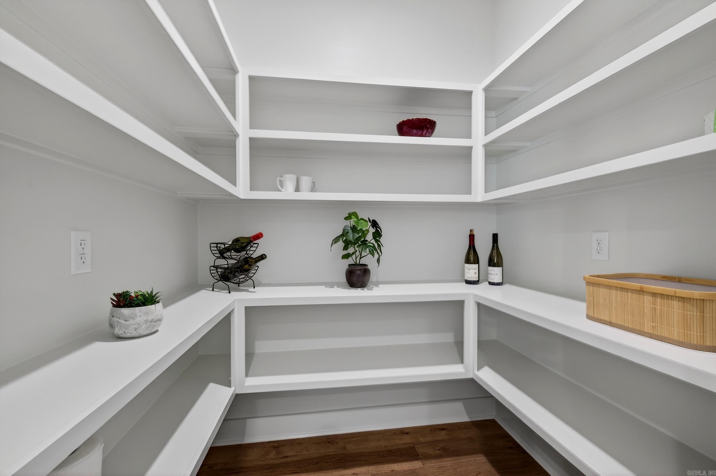 60 Lucia  Maumelle, AR