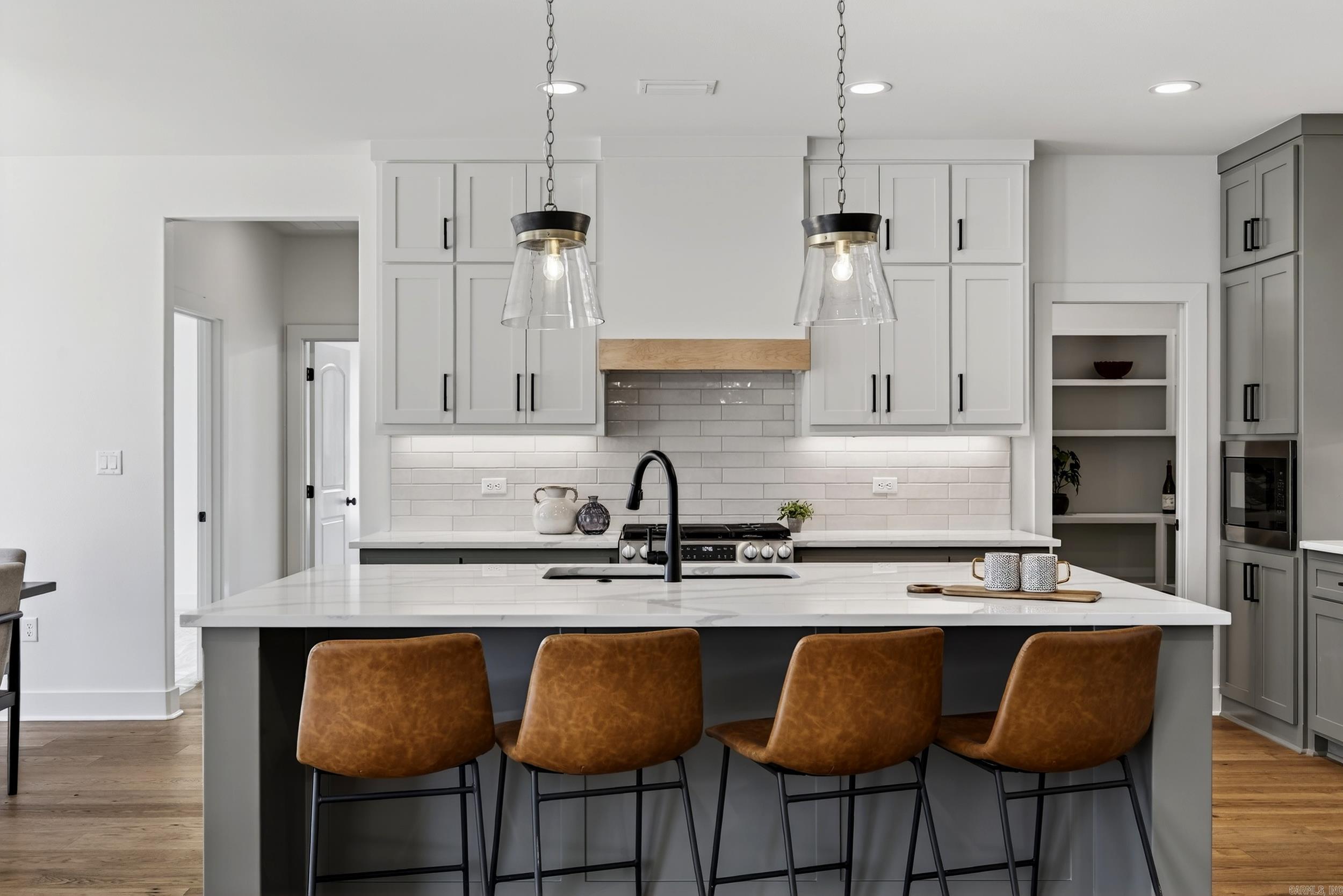 60 Lucia  Maumelle, AR