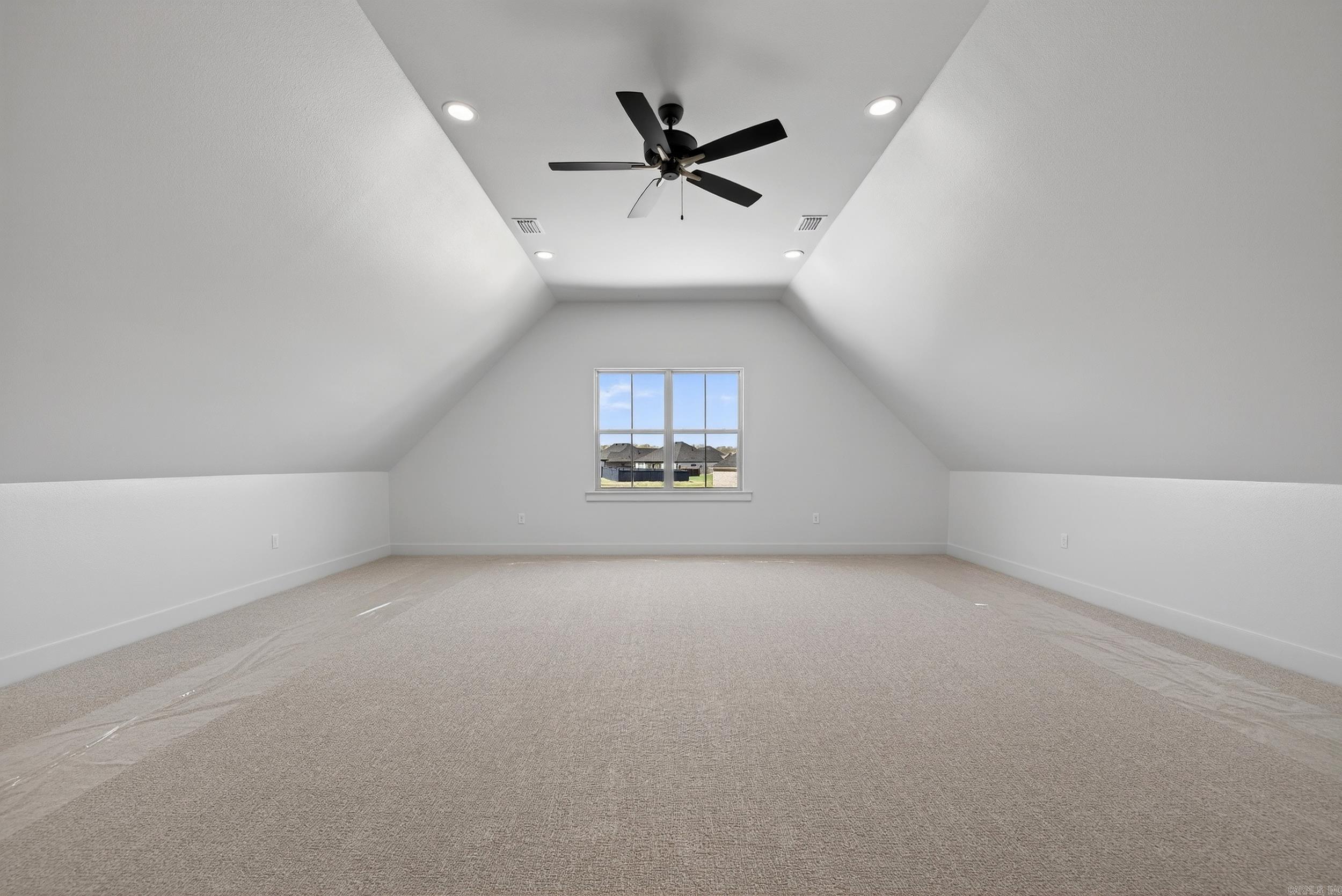 60 Lucia  Maumelle, AR