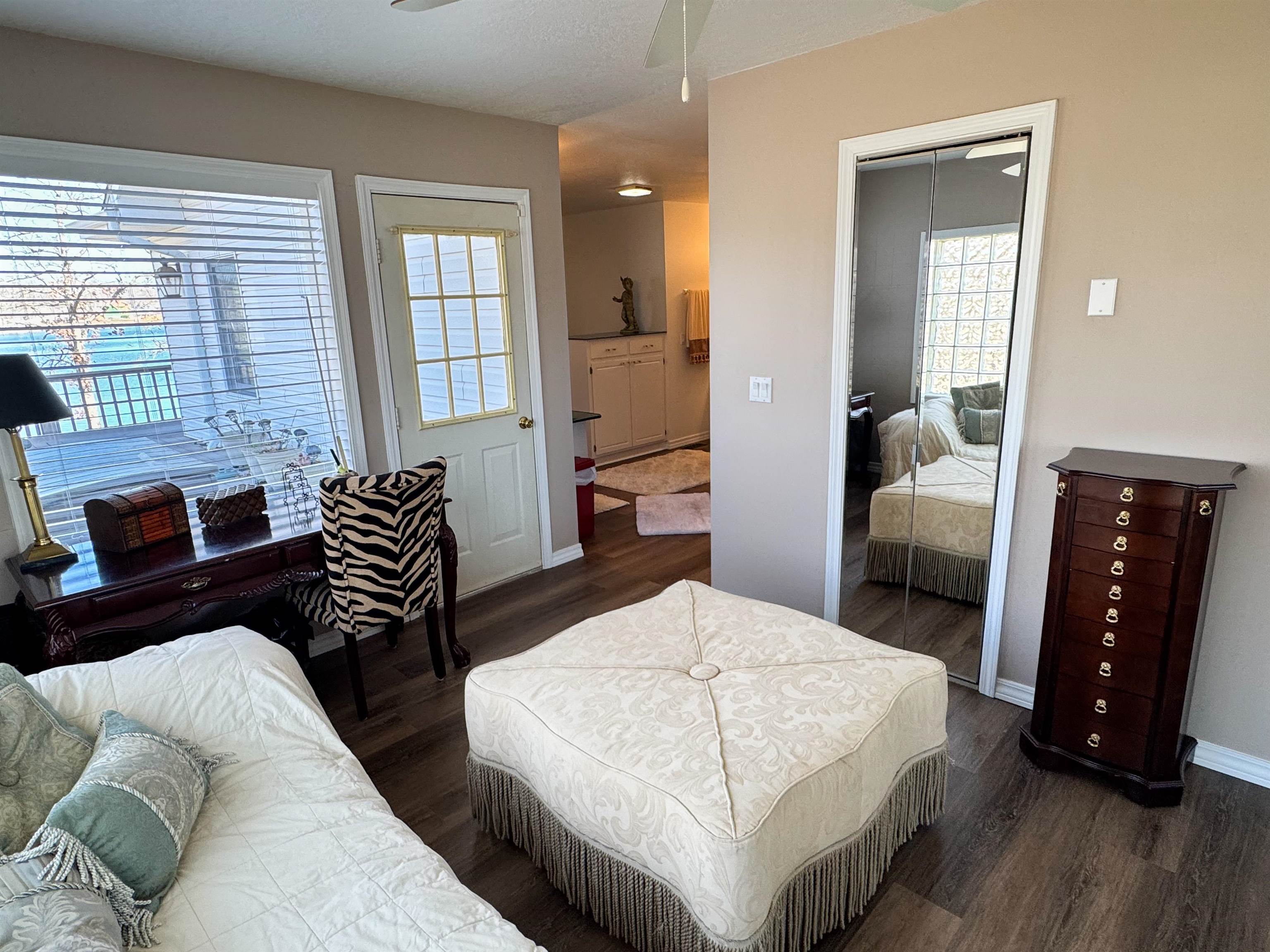 408 S Shore Dr  Horseshoe Bend, AR