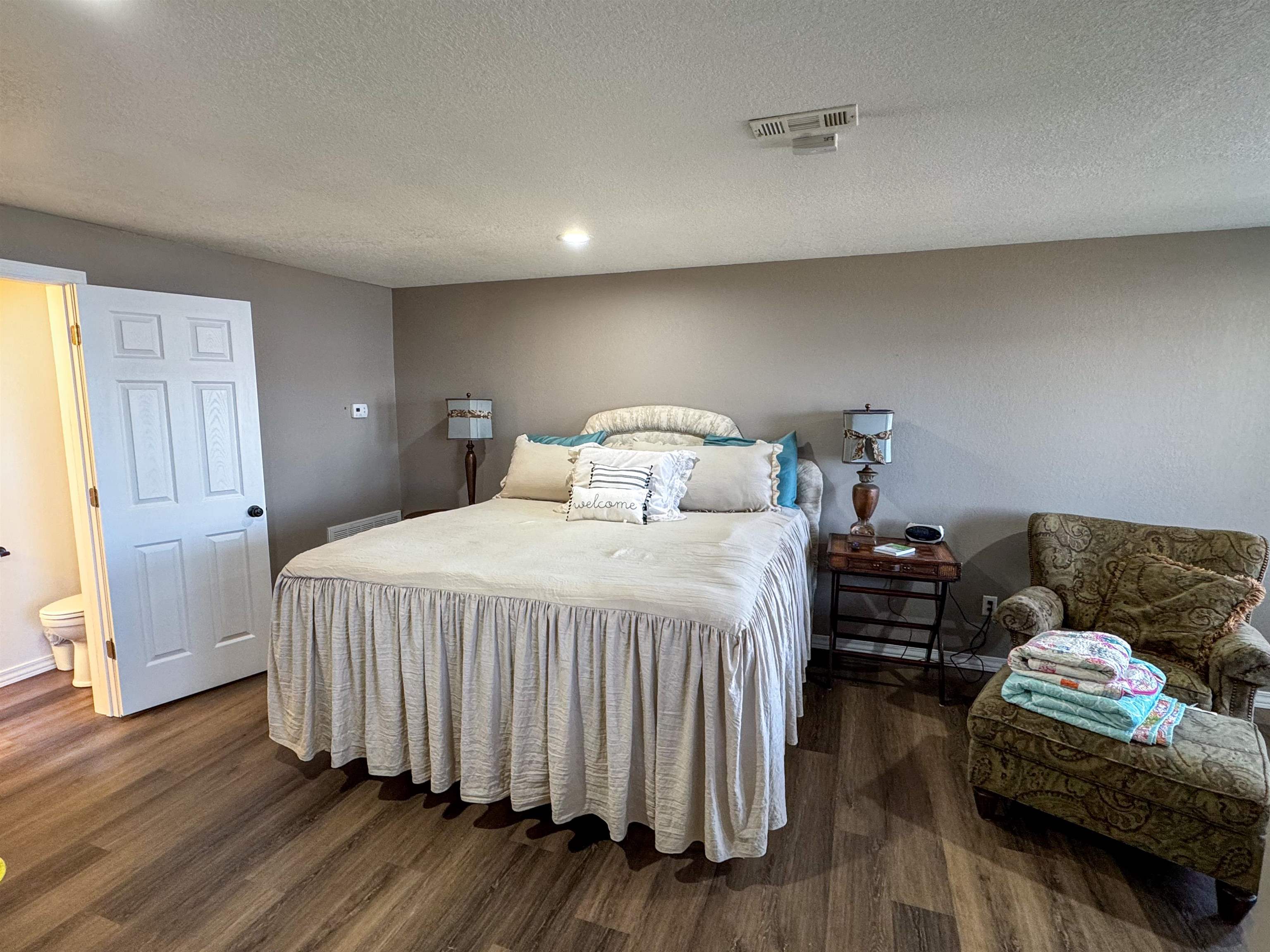 408 S Shore Dr  Horseshoe Bend, AR