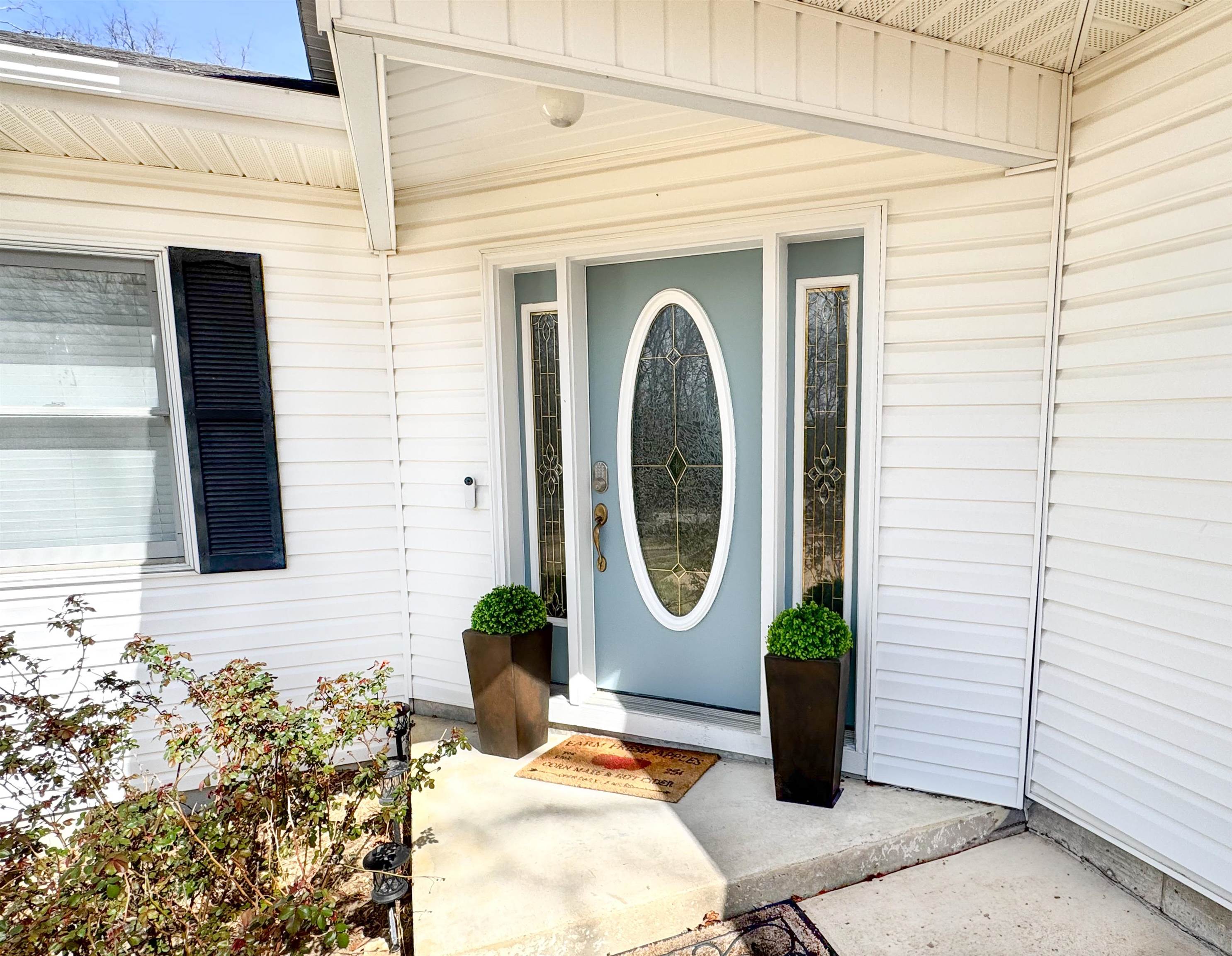 408 S Shore Dr  Horseshoe Bend, AR