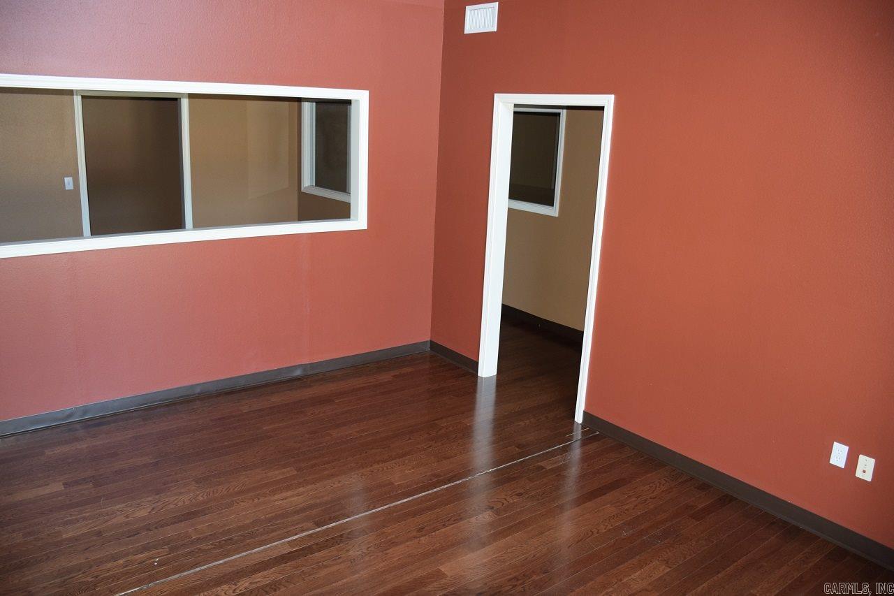 703-717 W Beebe Capps  Searcy, AR