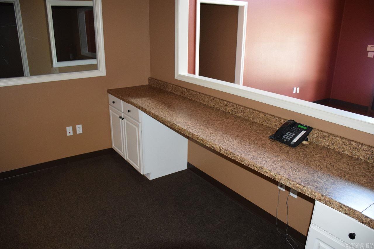 703-717 W Beebe Capps  Searcy, AR