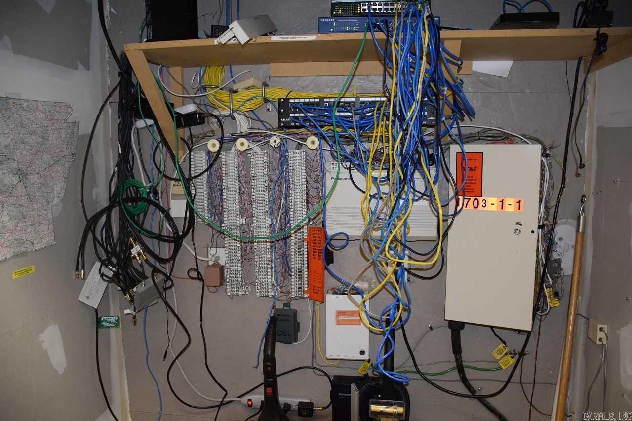 703-717 W Beebe Capps  Searcy, AR