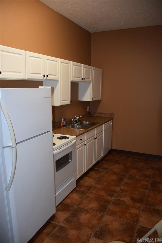 703-717 W Beebe Capps  Searcy, AR