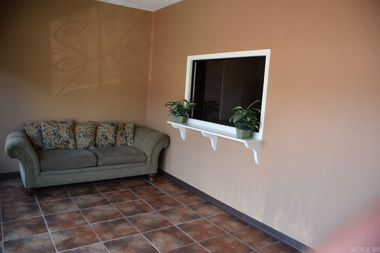 703-717 W Beebe Capps  Searcy, AR