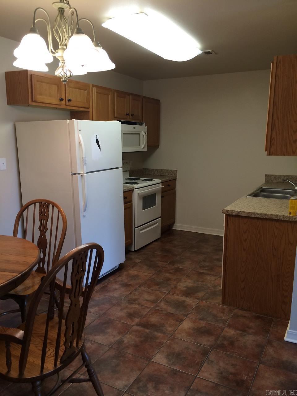 703-717 W Beebe Capps  Searcy, AR