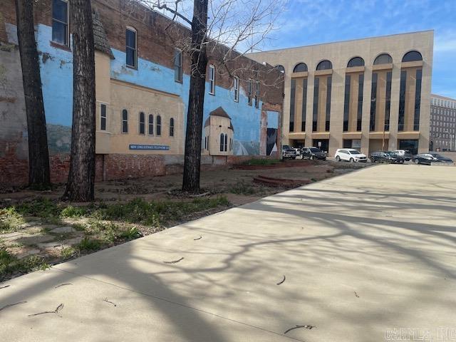 110 E Broad  Texarkana, AR