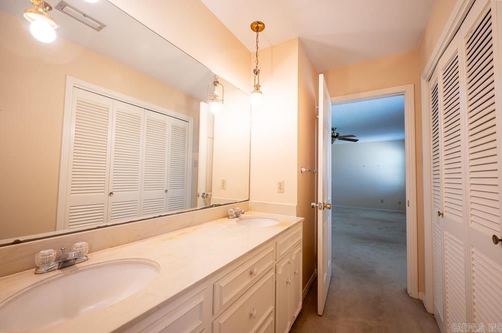 8 Sandstone  Little Rock, AR