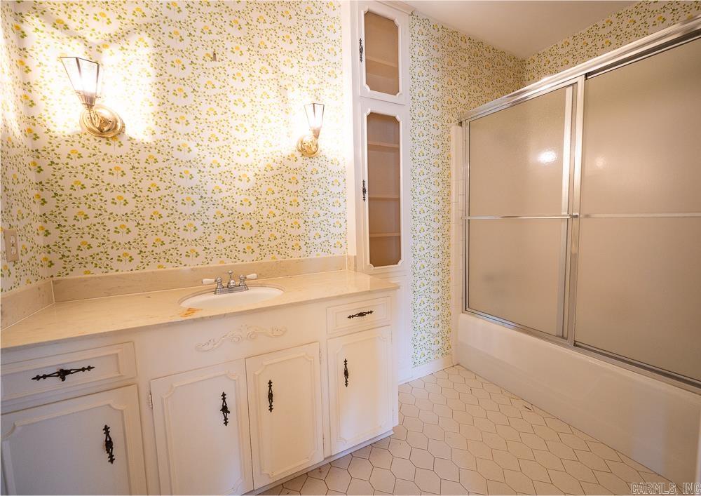 8 Sandstone  Little Rock, AR