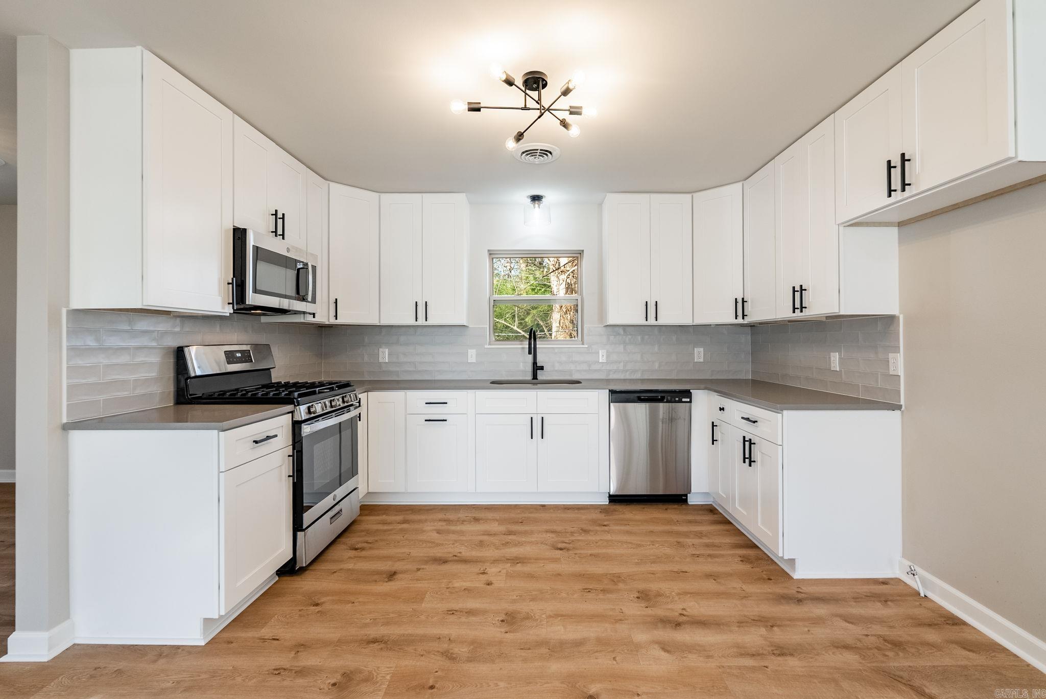 800 Vinson  Little Rock, AR