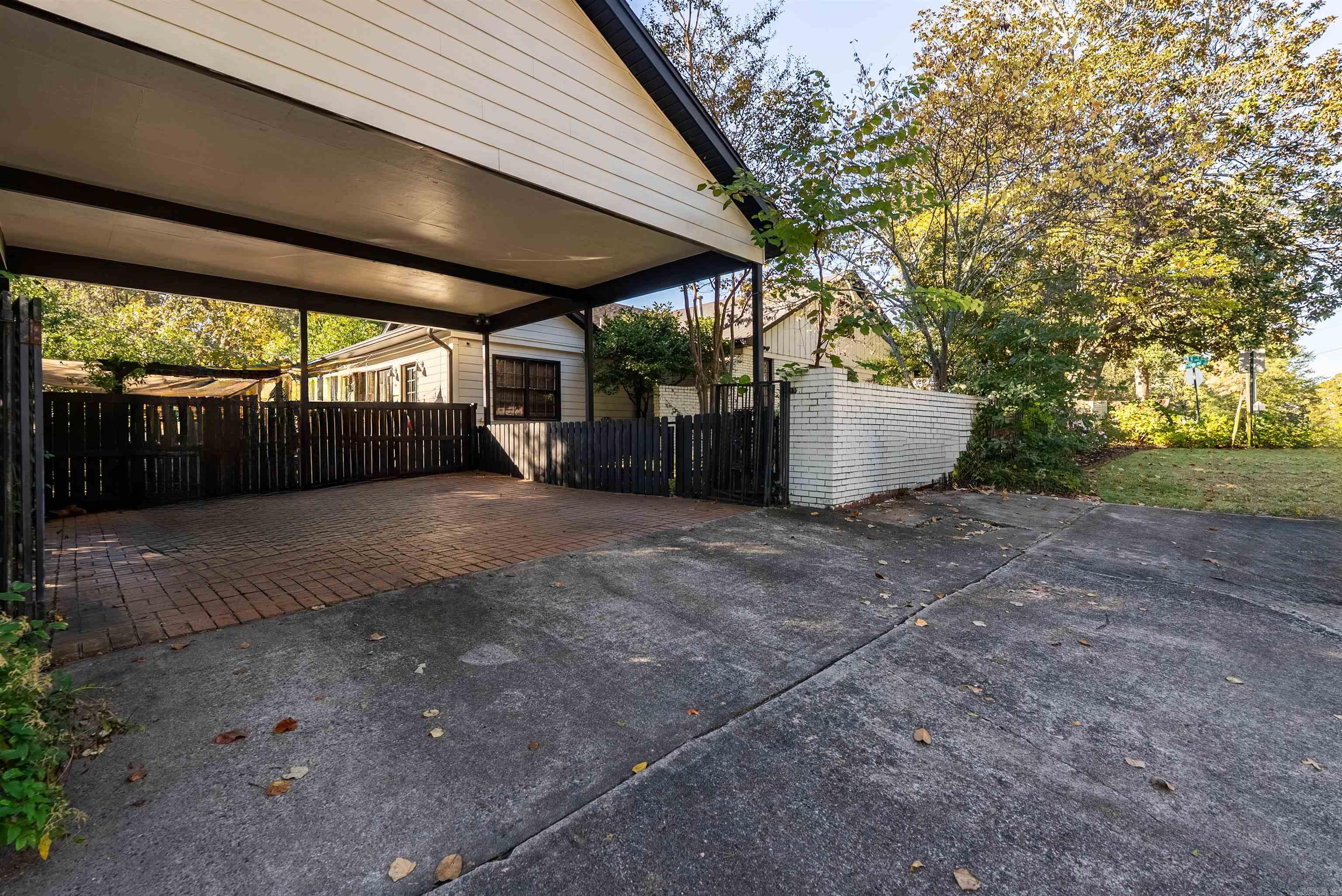 823 Ridgecrest  Little Rock, AR