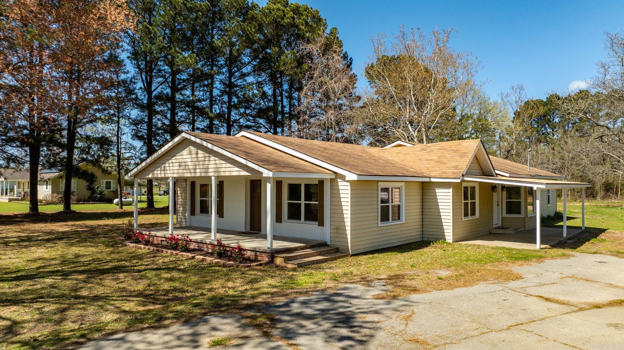 910 Carson Bridge  Lonoke, AR