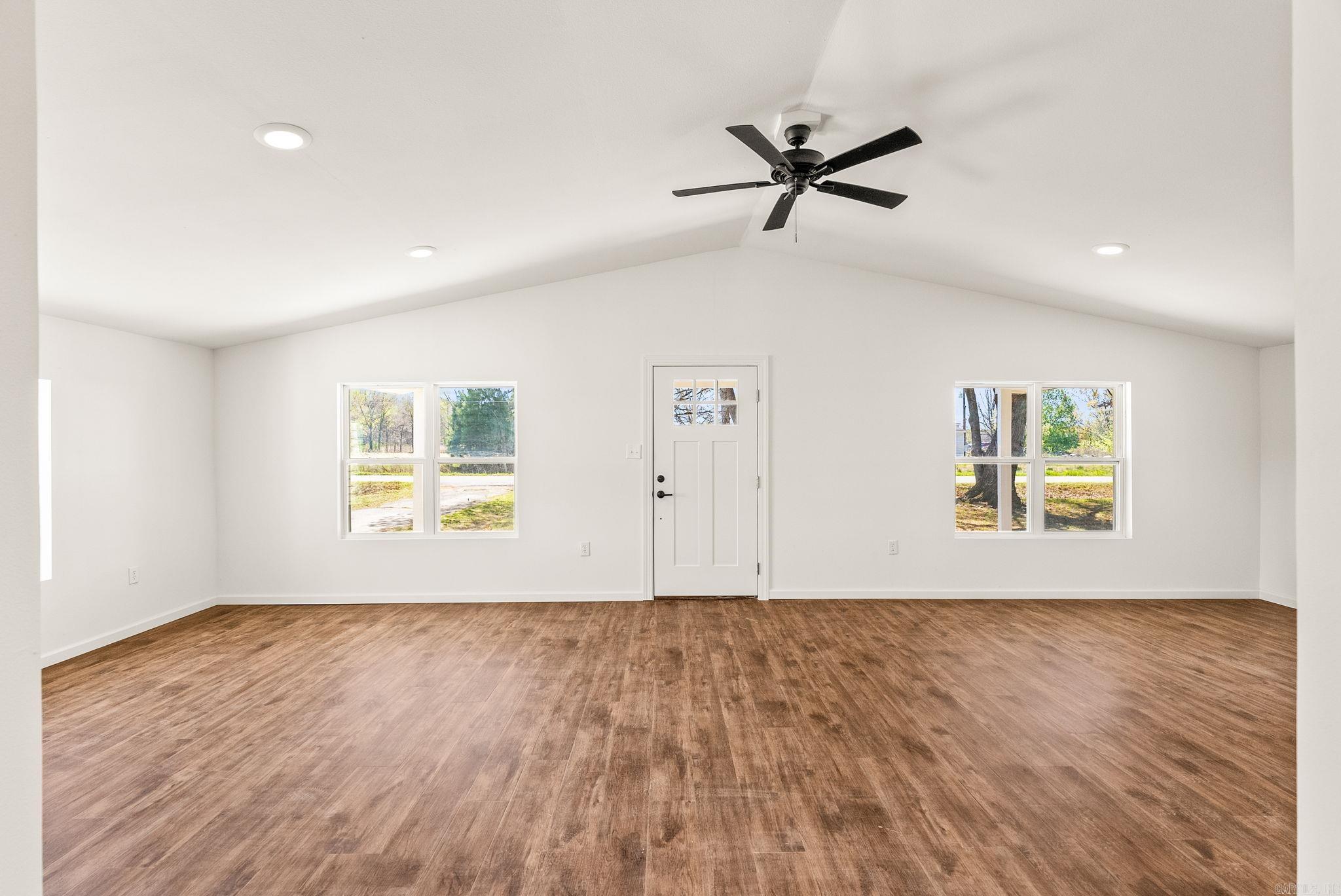 910 Carson Bridge  Lonoke, AR