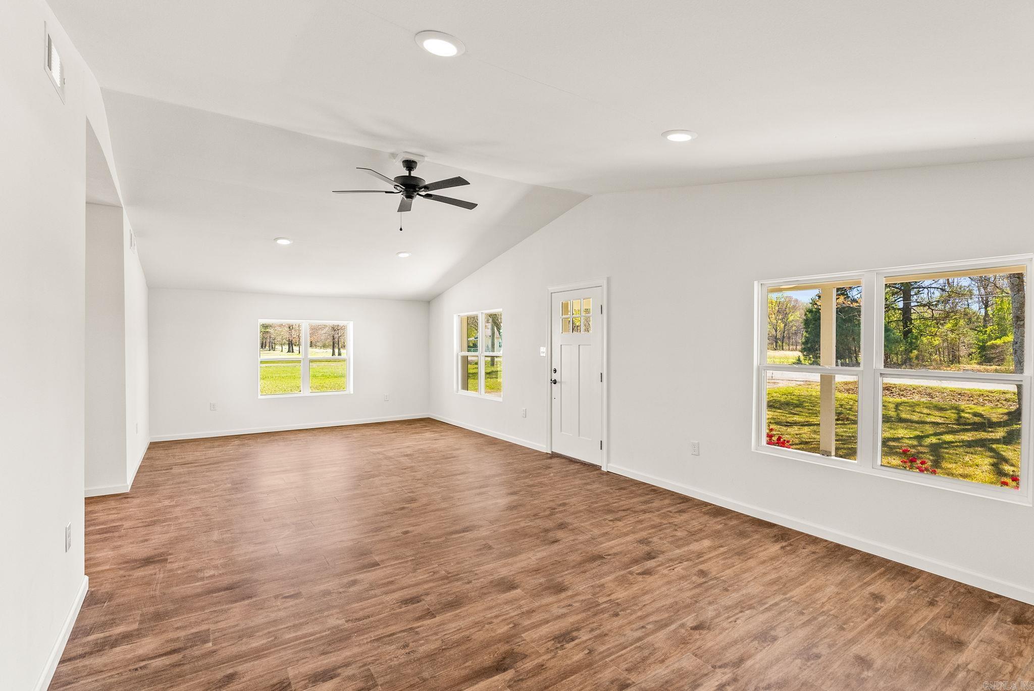 910 Carson Bridge  Lonoke, AR