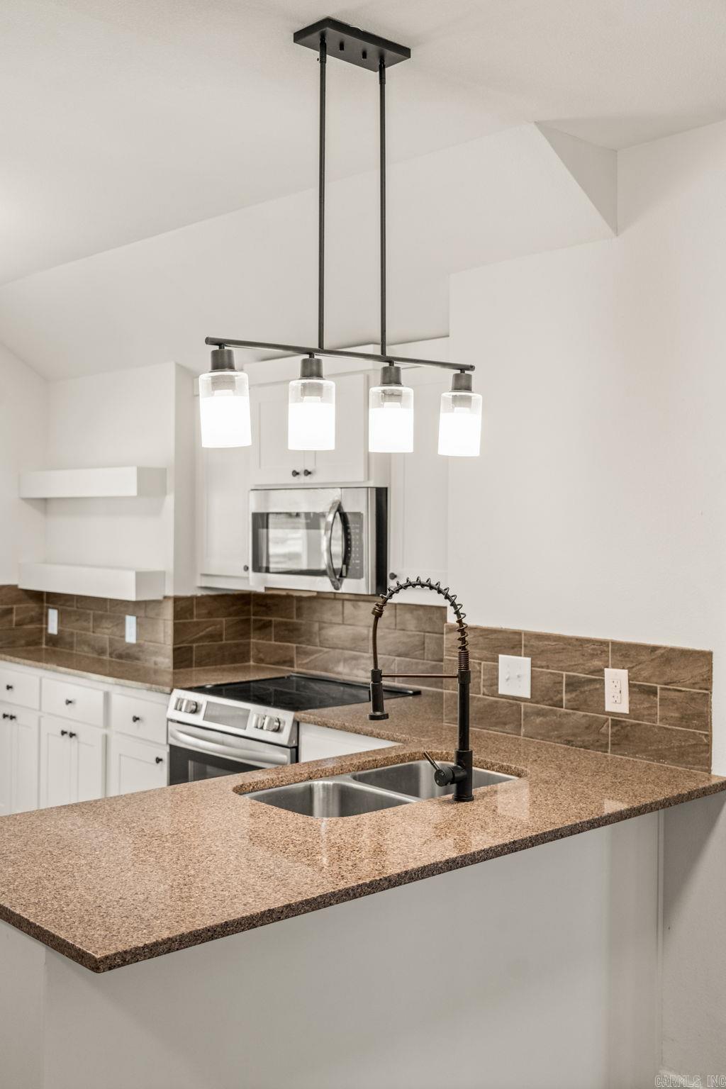 910 Carson Bridge  Lonoke, AR