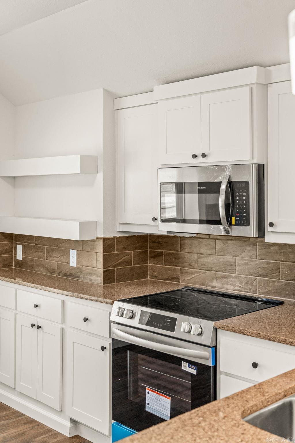 910 Carson Bridge  Lonoke, AR