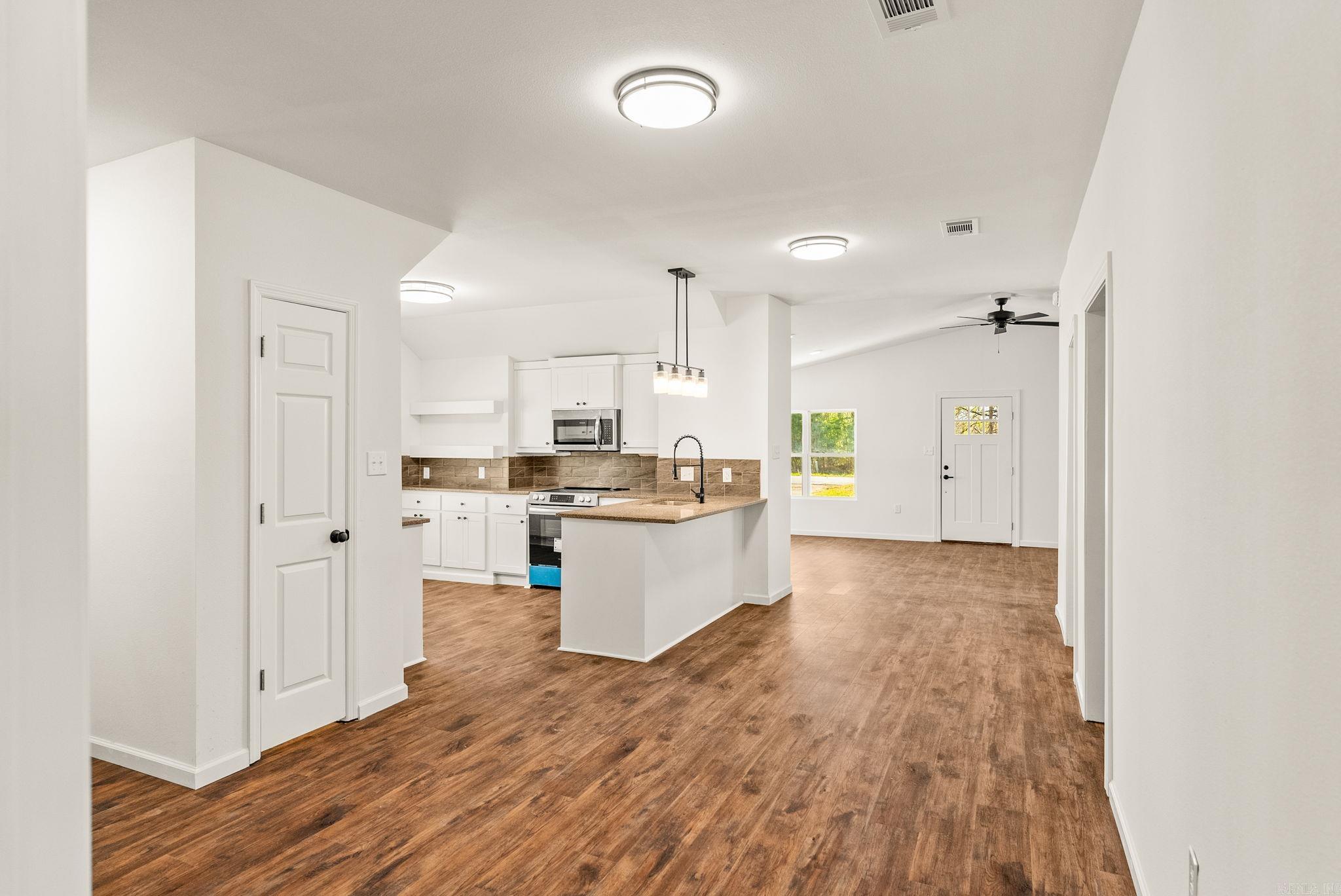 910 Carson Bridge  Lonoke, AR