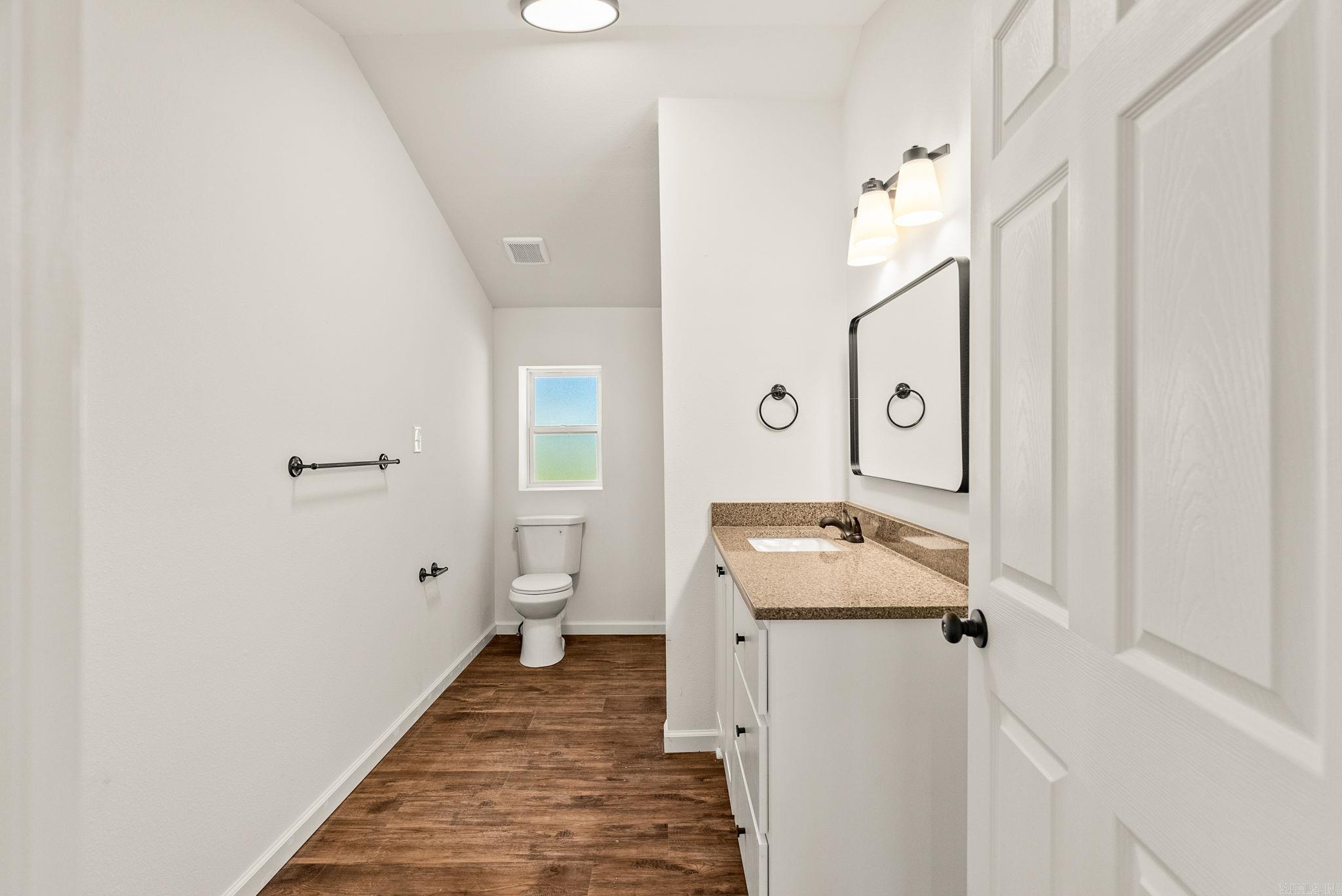 910 Carson Bridge  Lonoke, AR