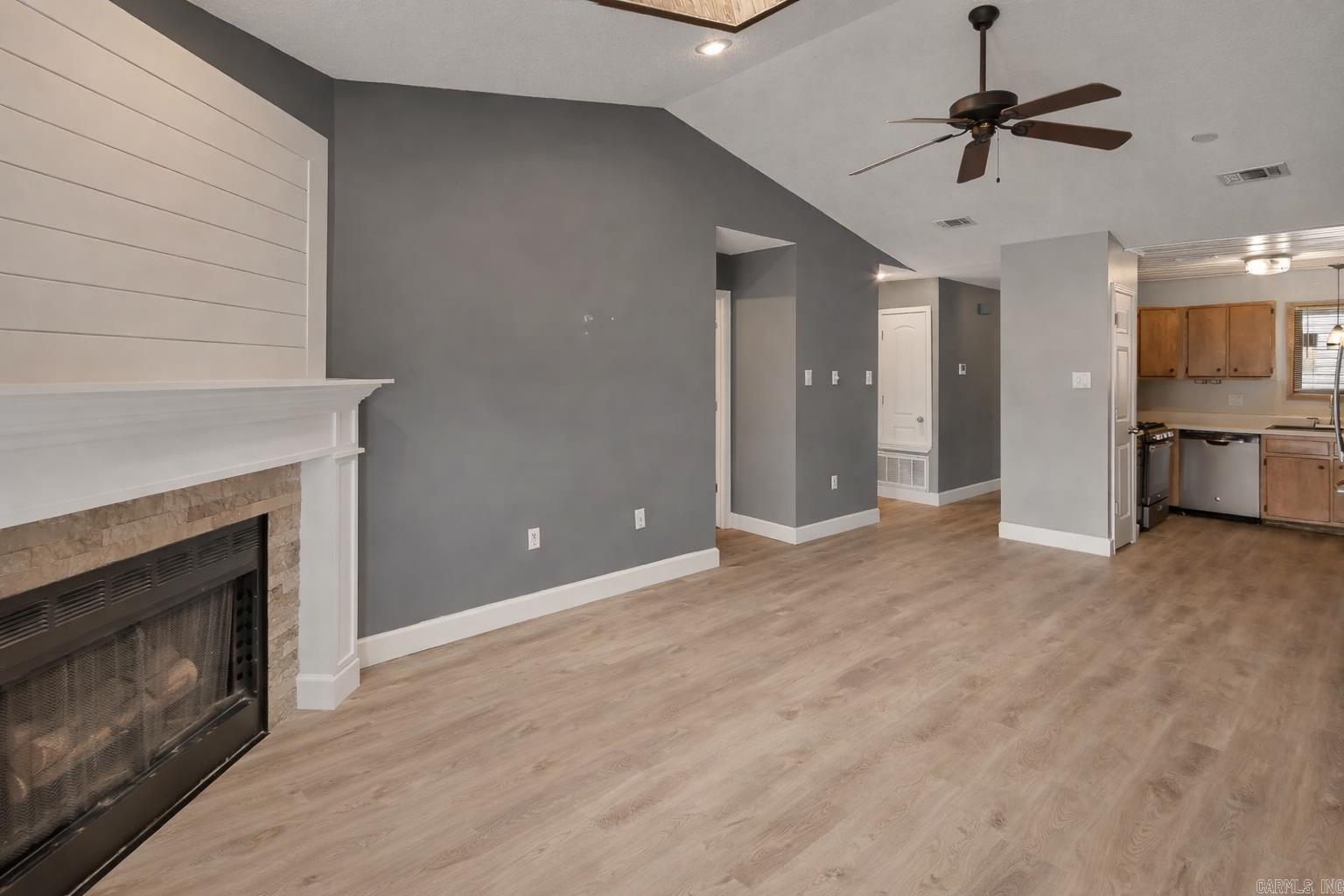 2733 Greenbriar Dr.  Jonesboro, AR