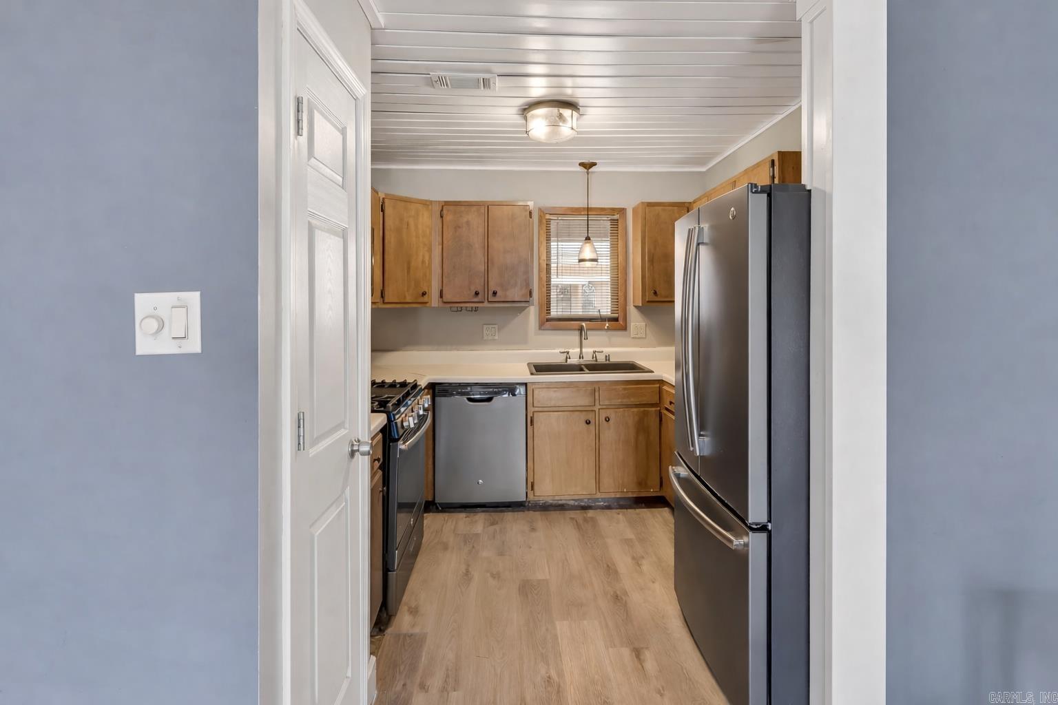 2733 Greenbriar Dr.  Jonesboro, AR