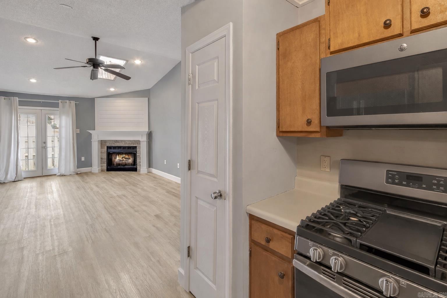 2733 Greenbriar Dr.  Jonesboro, AR