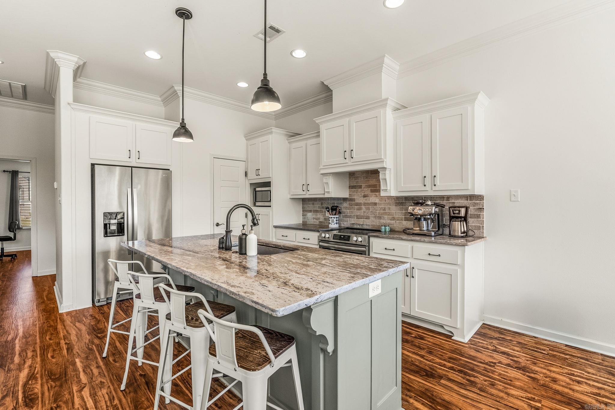 1709 Vine Maple  Benton, AR