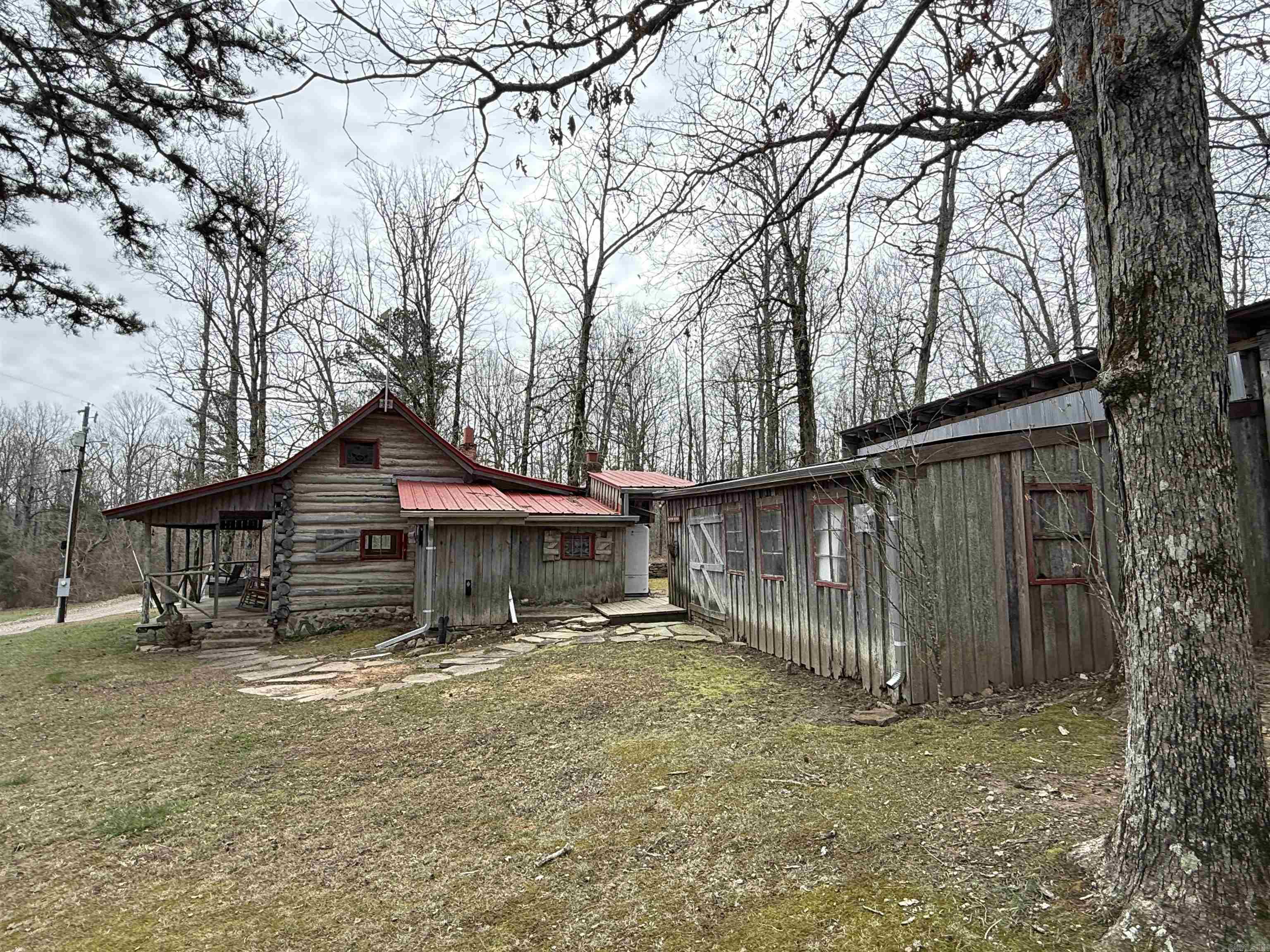 2085 Quicksilver  Leslie, AR