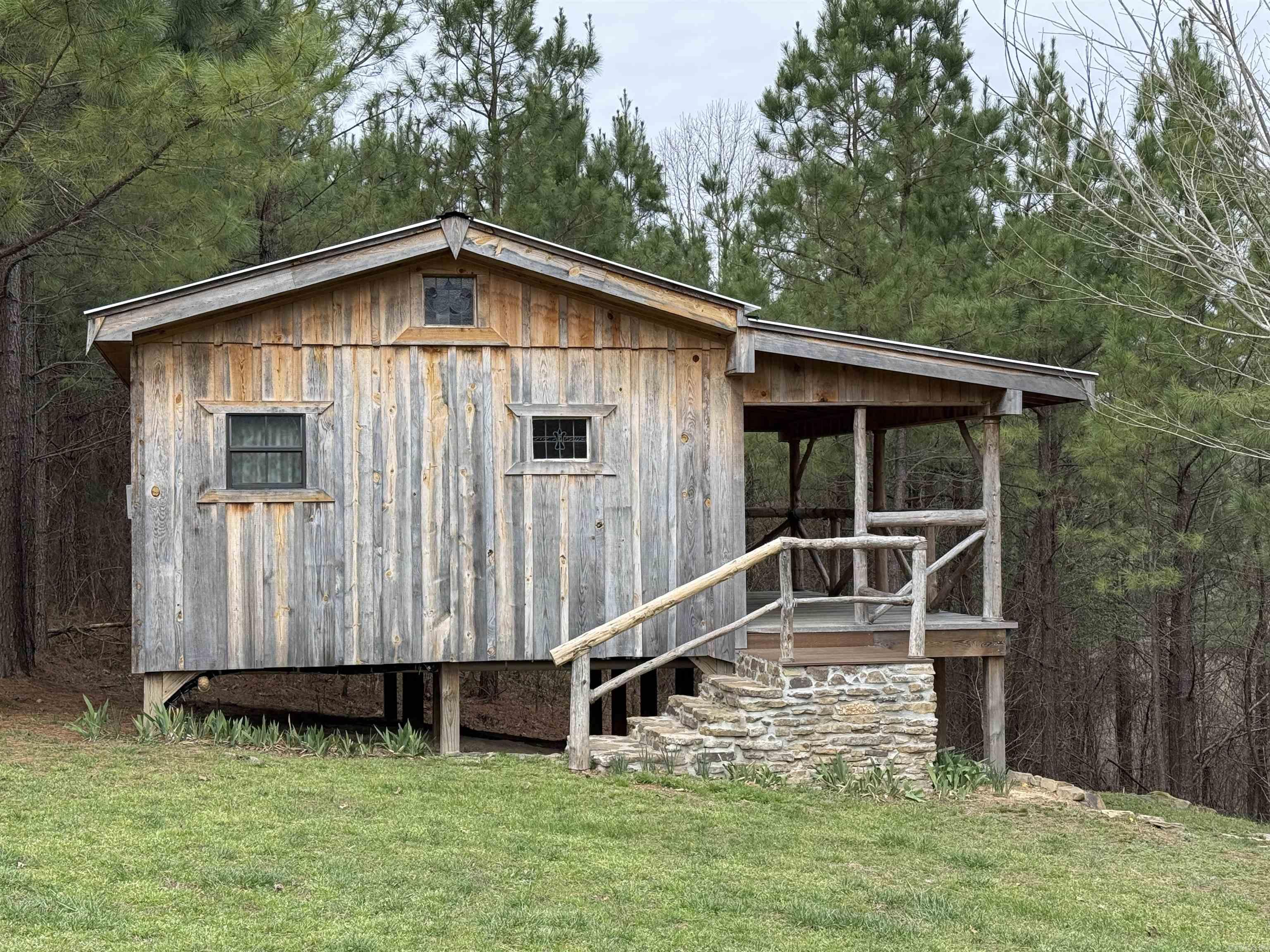 2085 Quicksilver  Leslie, AR