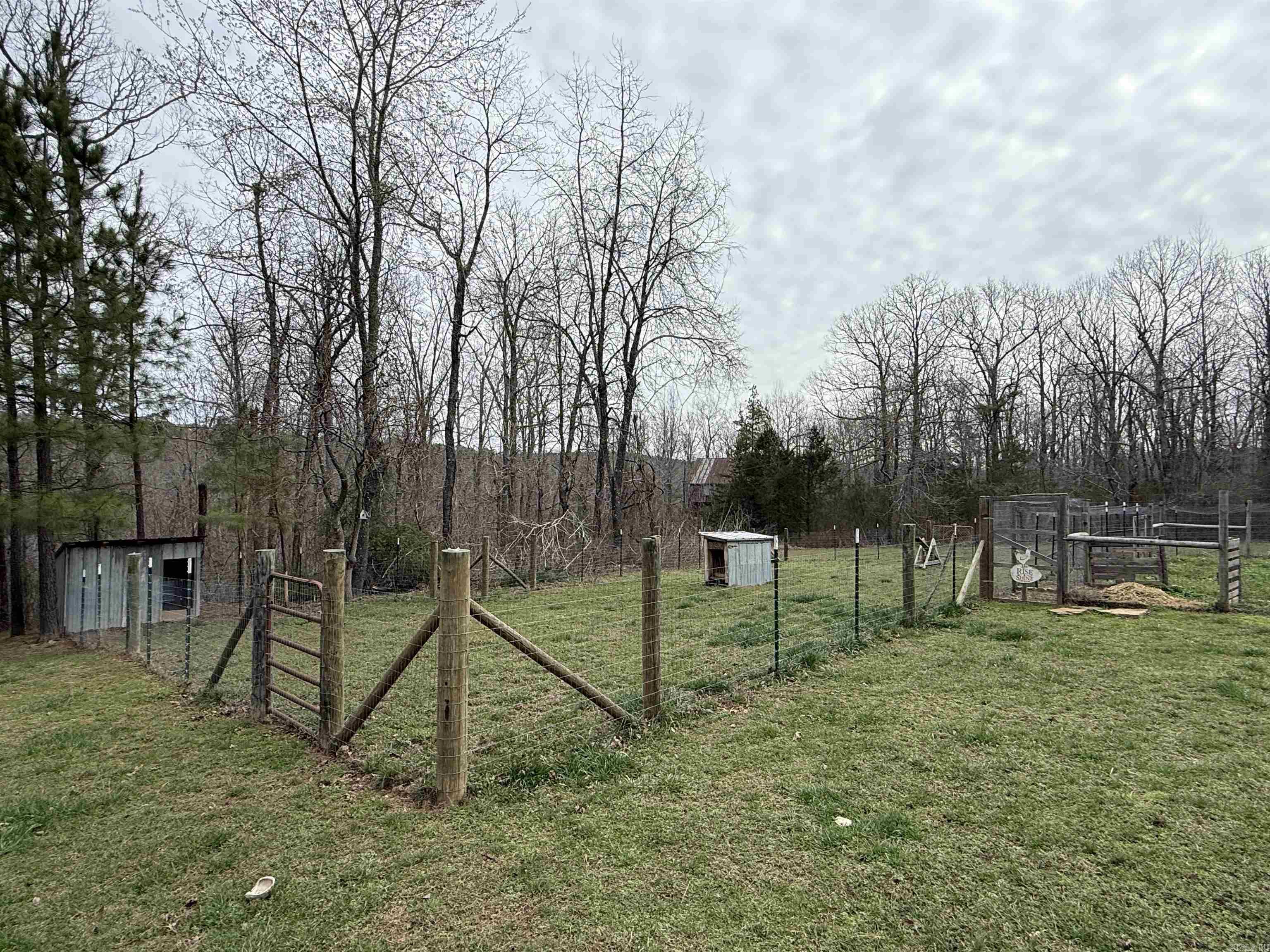 2085 Quicksilver  Leslie, AR